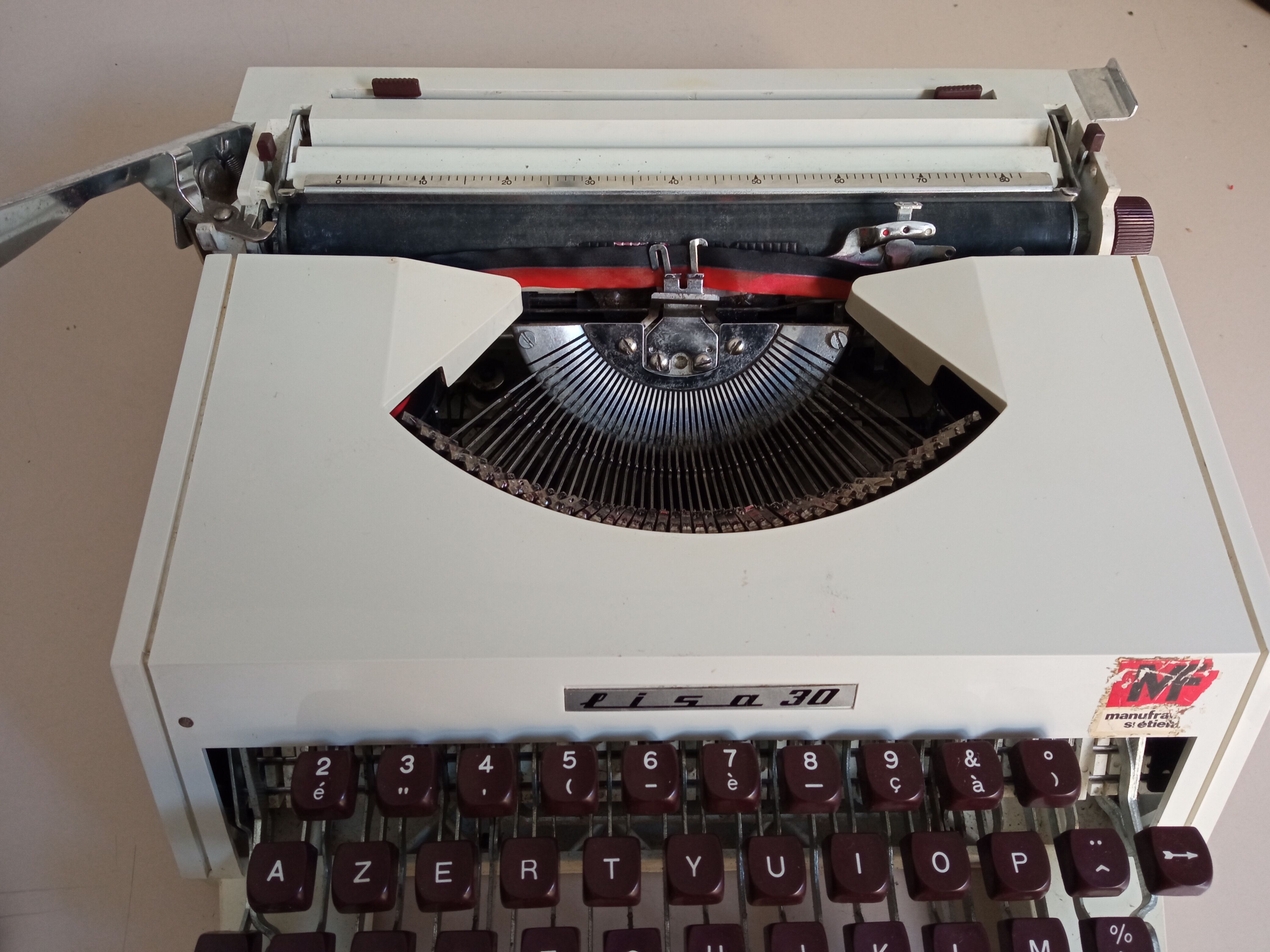 Lisa 30 Antares Pure Vintage Typewriter