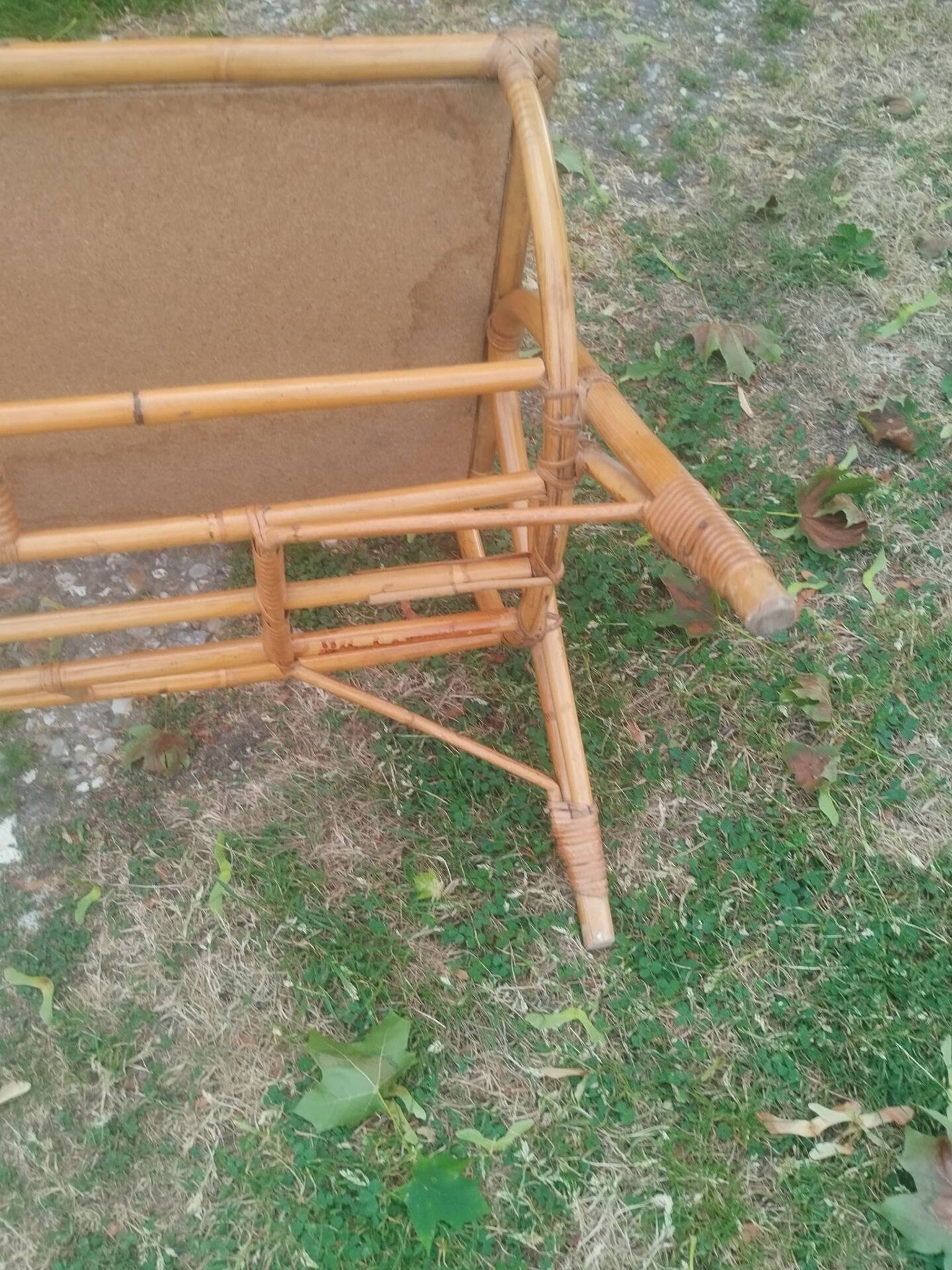 Table basse ancien en rotin vintage