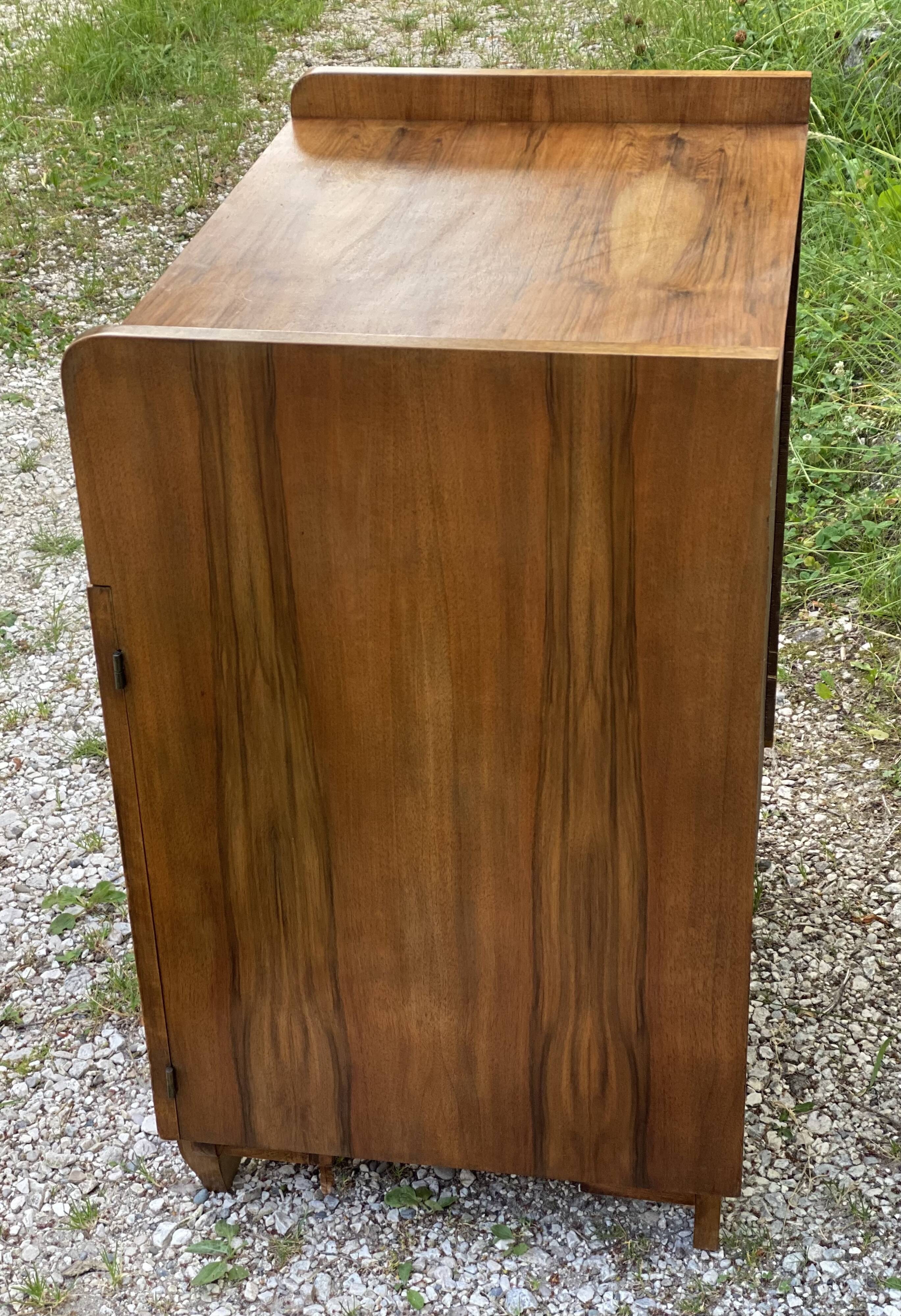 Vintage 1950s 5-drawer chest of drawers