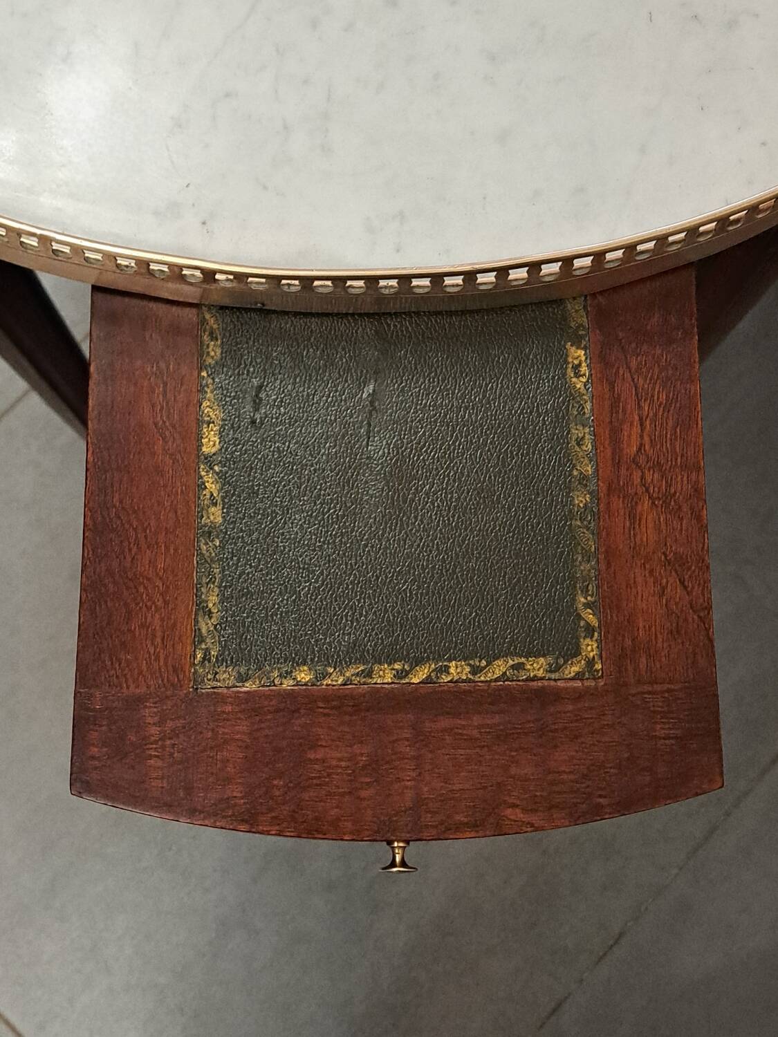 Mahogany and marble bouillotte table