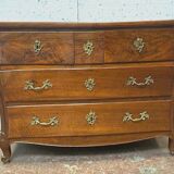 Louis XV curved chest of drawers in solid walnut Period 18th century