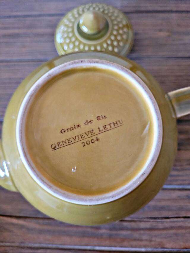 Geneviève Lethu Green Rice Grain Teapot