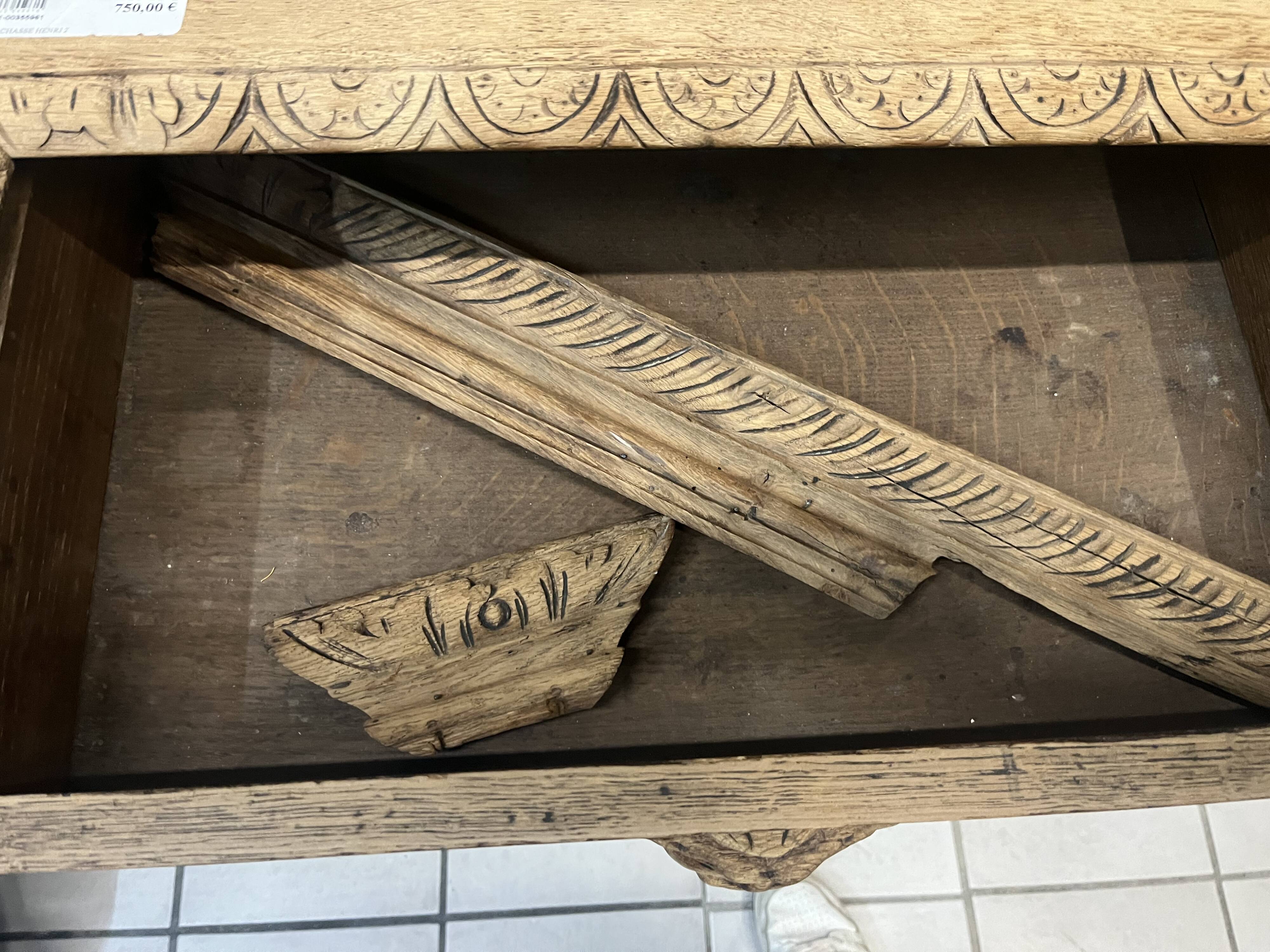 Henri II stripped buffet