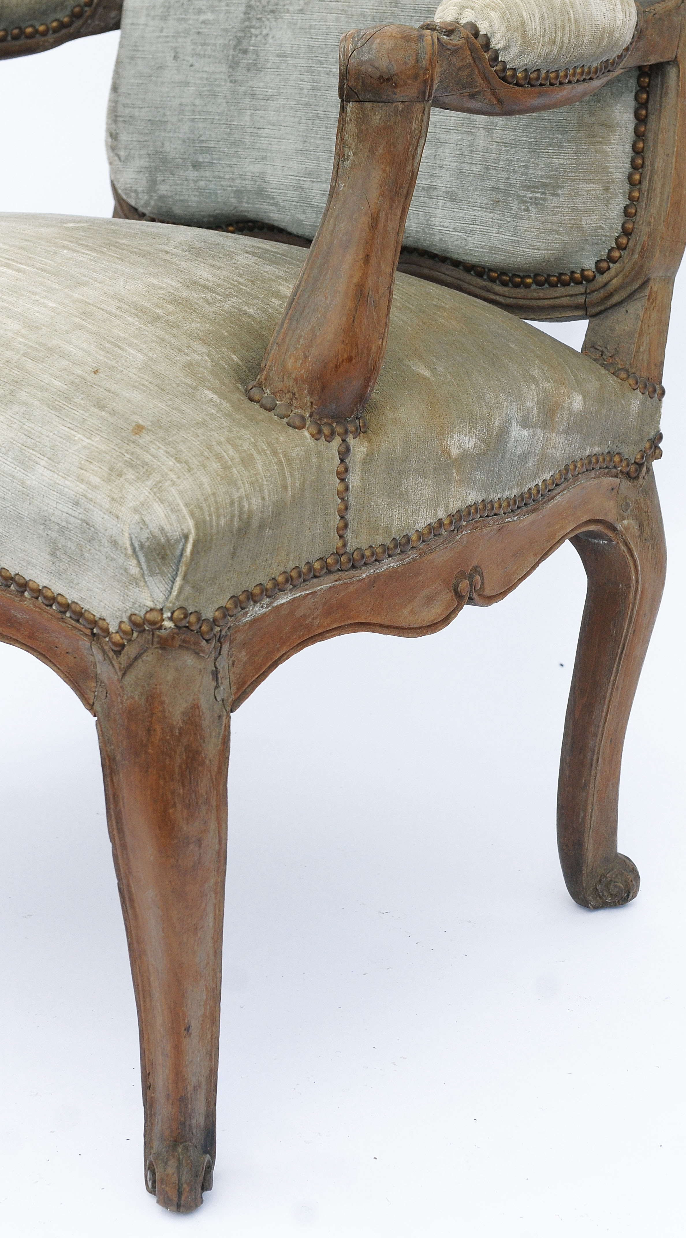 Louis XV-style convertible chair