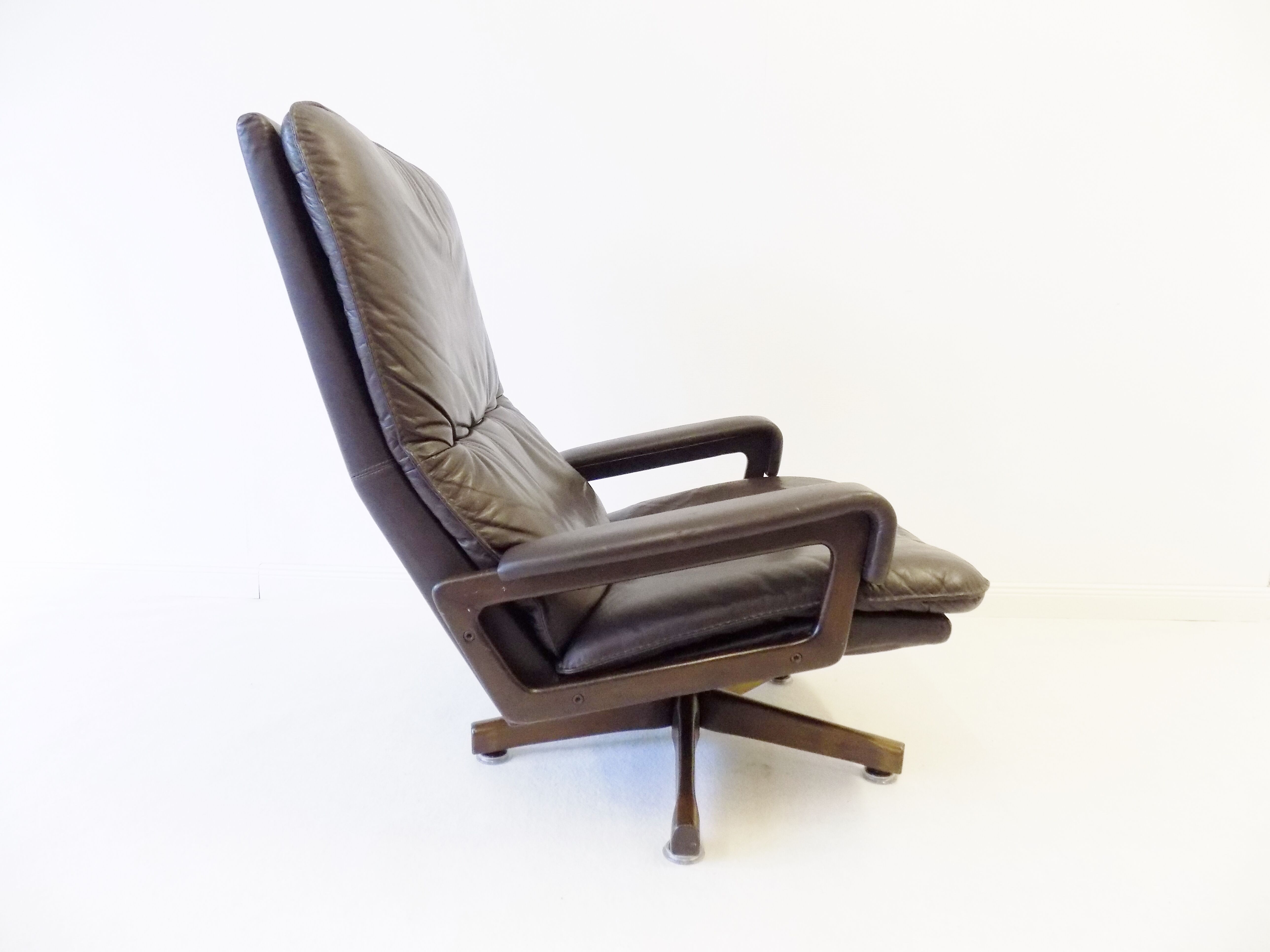 Strässel King chair brown leather armchair by Andre Vandenbeuck for WK