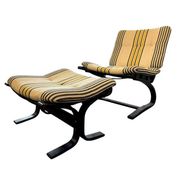 Fauteuil et repose-pied Ingmar Relling pour Westnofa