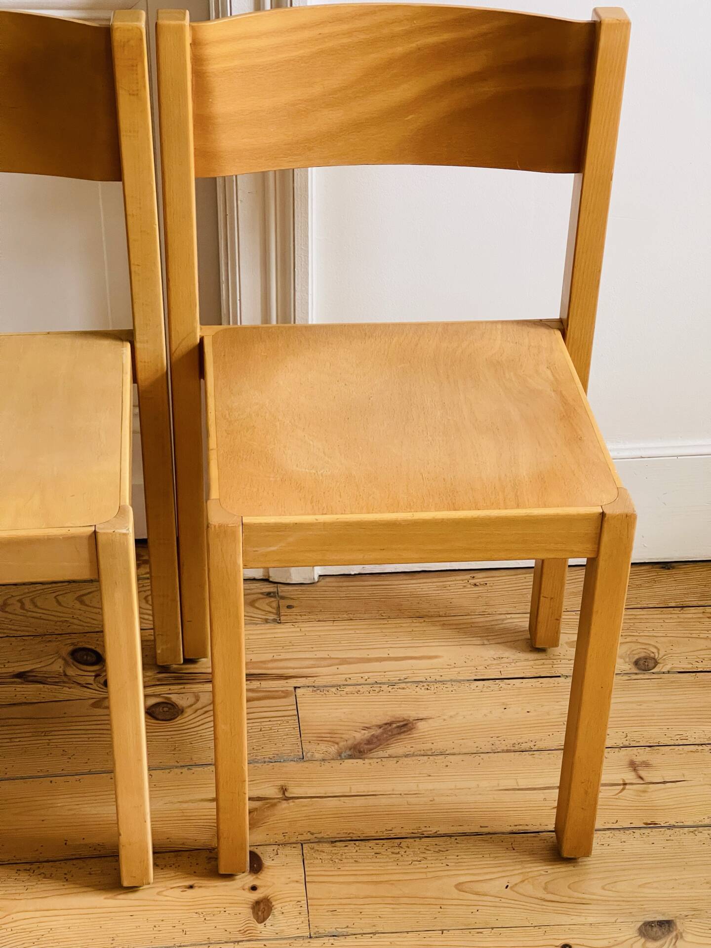 3 chaises scandinaves vintage en hêtre