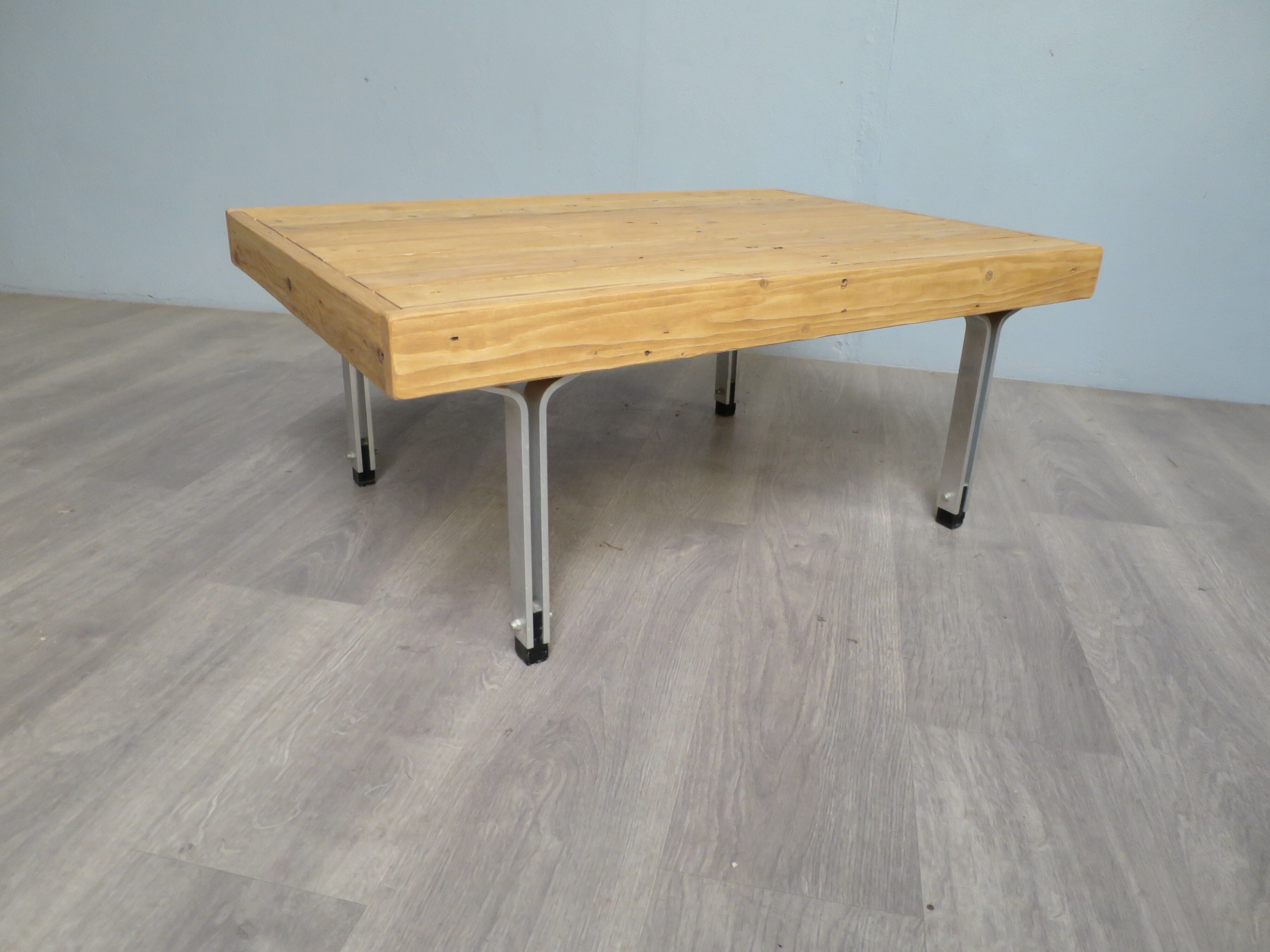 Coffee table top wood legs alu