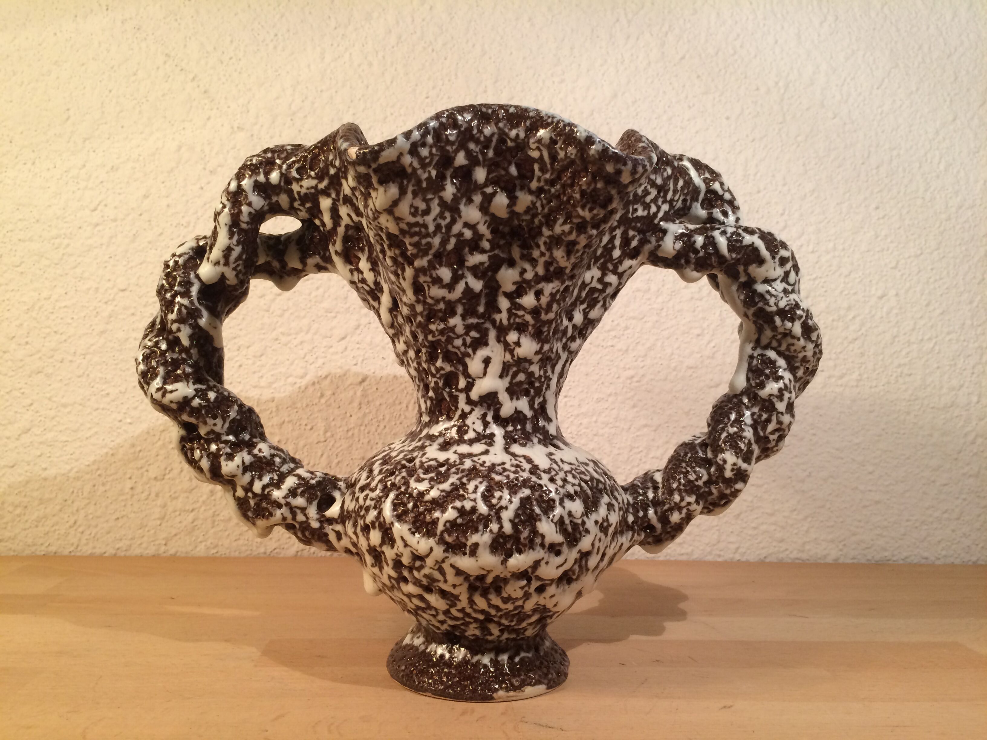 Marius Giuge vase in Vallauris, fat lava ceramic