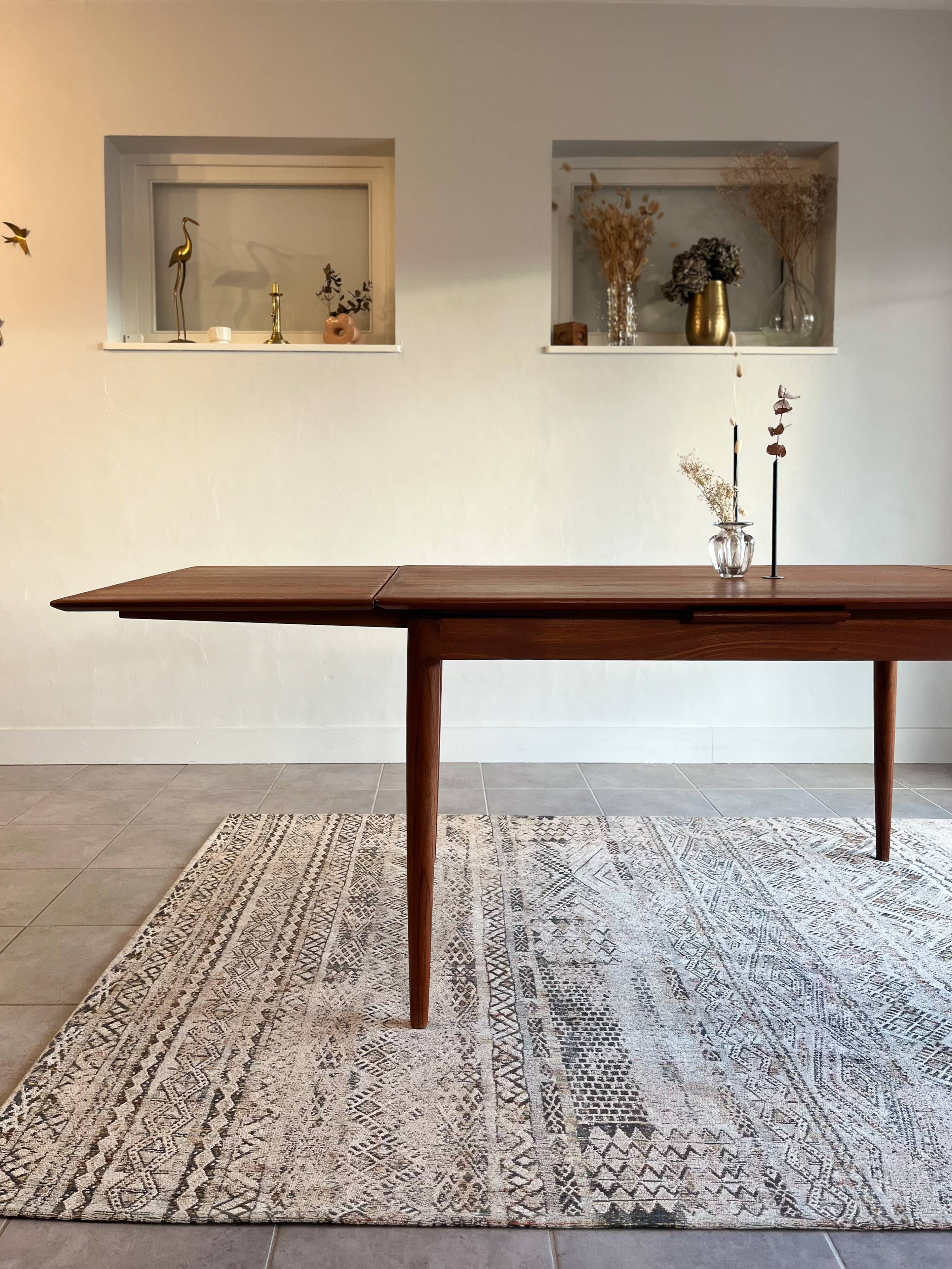 Danish extendable table Skovmand & Andersen