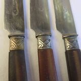 Couteaux anciens couvert de table service estampille Au Diamant
