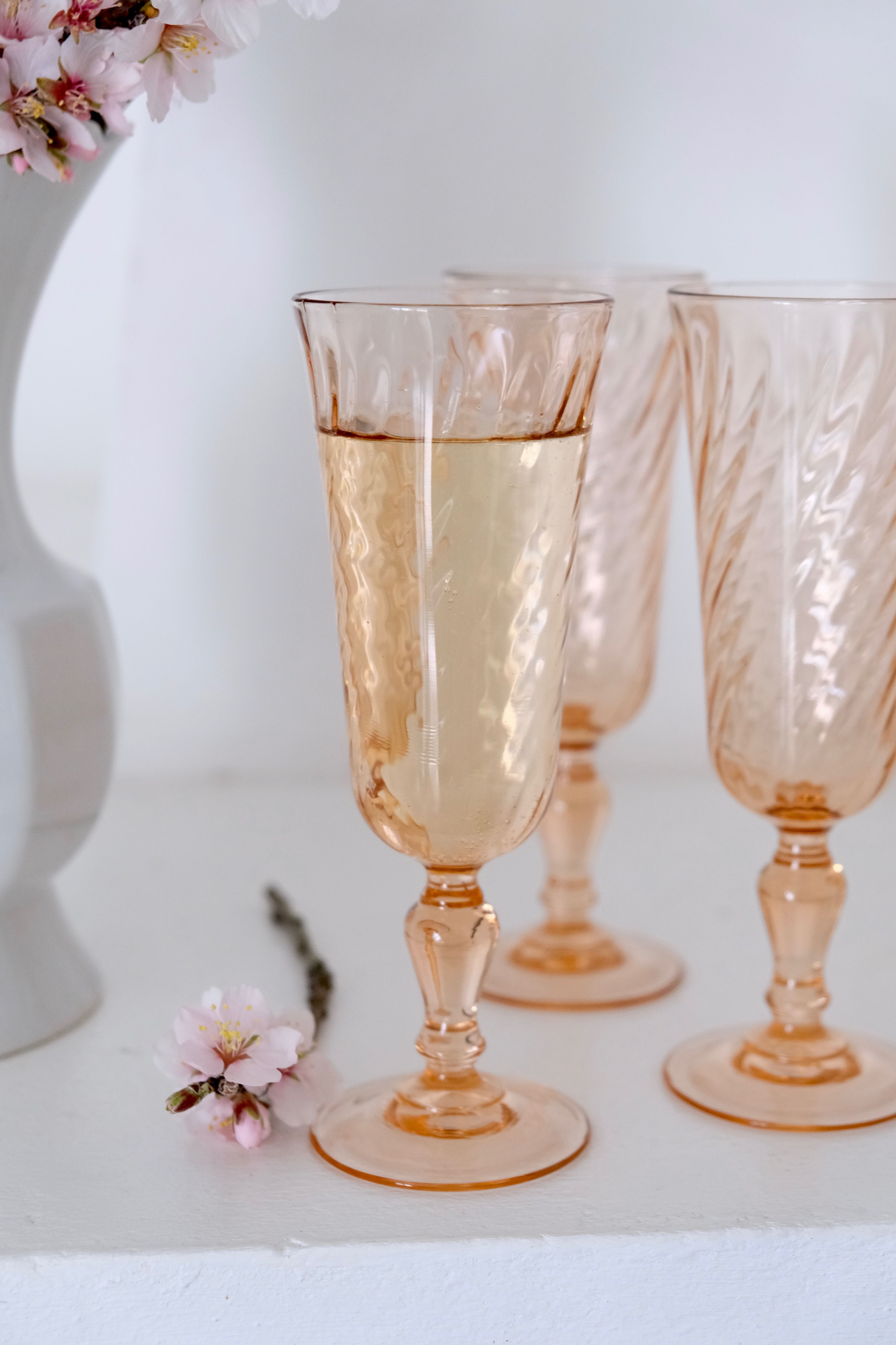 Lot of 12 champagne flutes Rosaline Arcoroc Luminarc