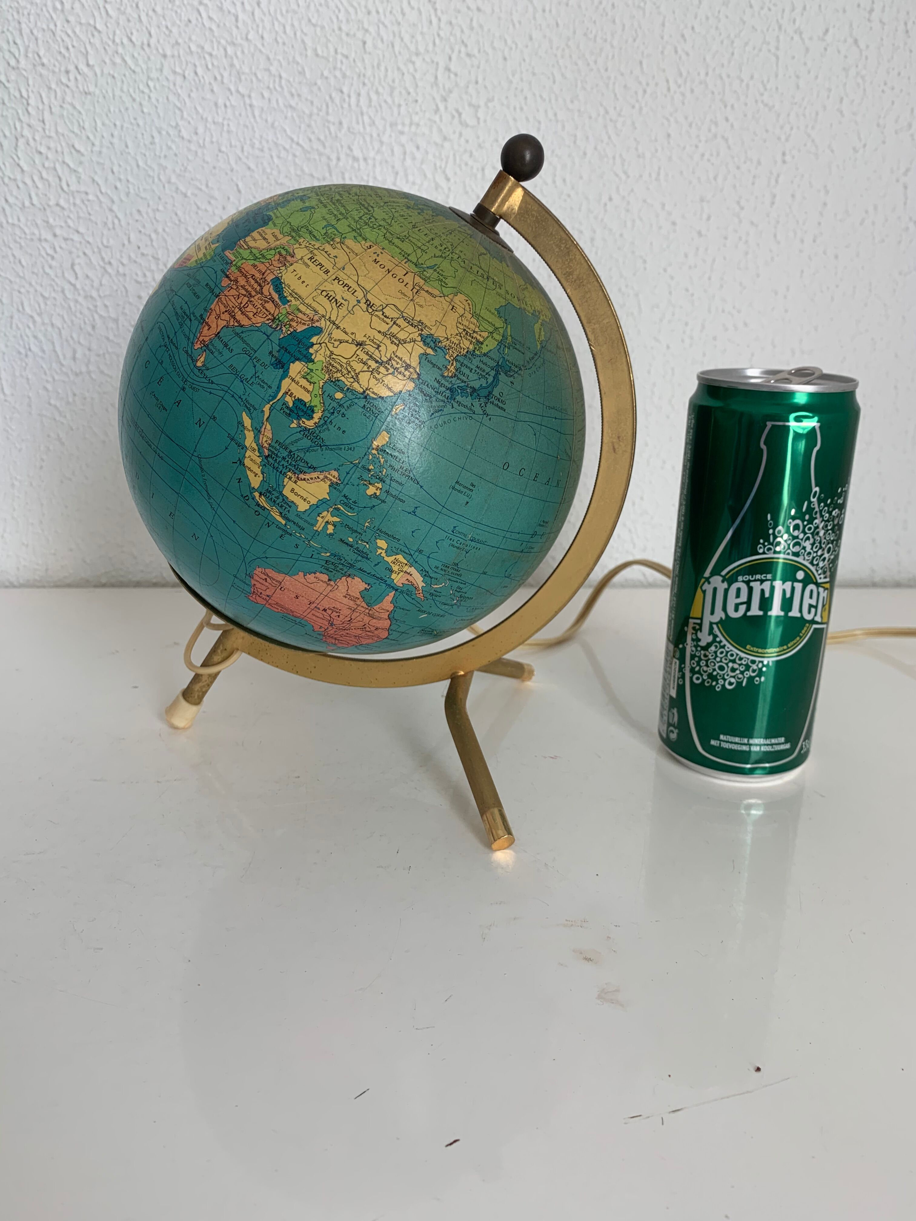 Globe vintage 1967 terrestre Taride tripode doré verre mappemonde - 22 cm