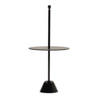 Table d'appoint Cervomuto par Achille Castiglioni pour Zanottta, Italie années 1970.