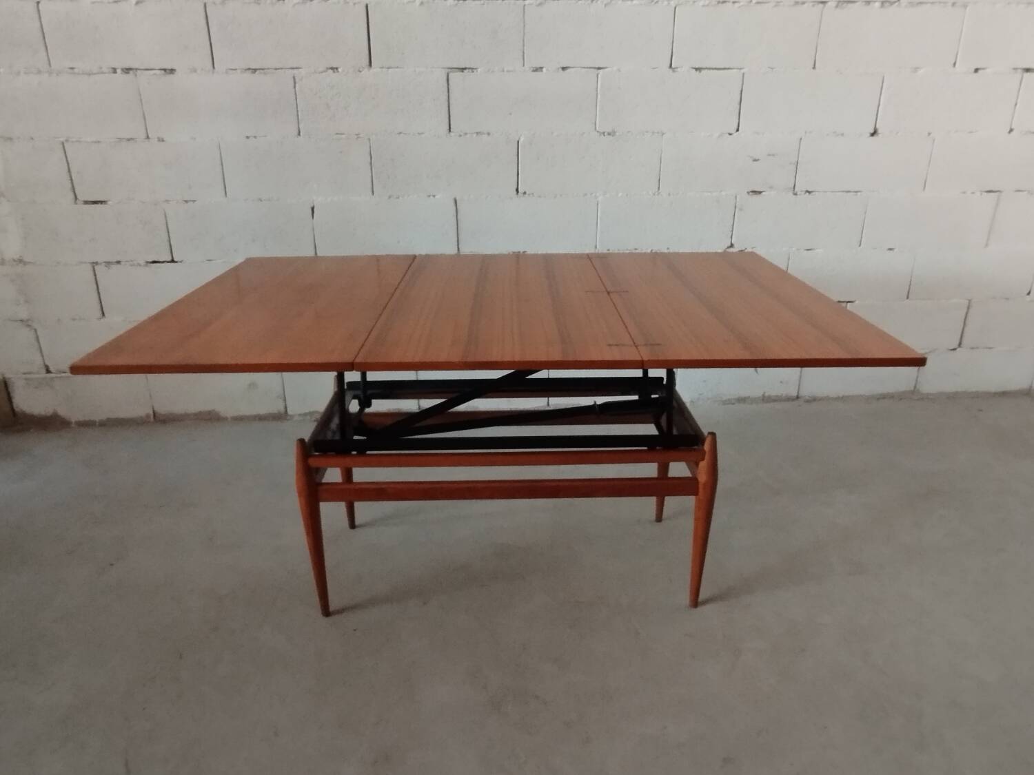 Scandinavian modular coffee table