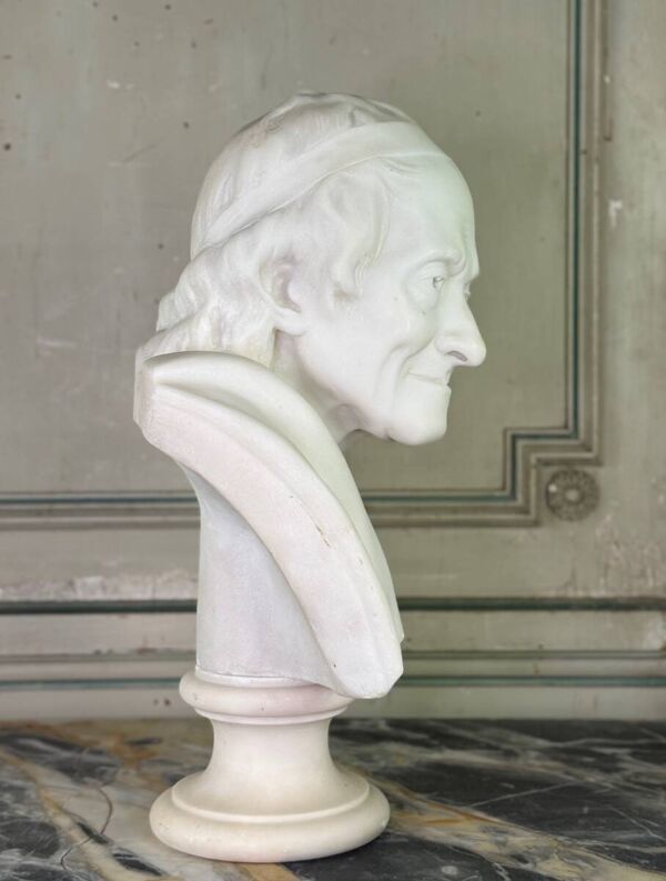 Buste en marbre, Voltaire d’après Jean Antoine Houdon, copie du XIXème siècle