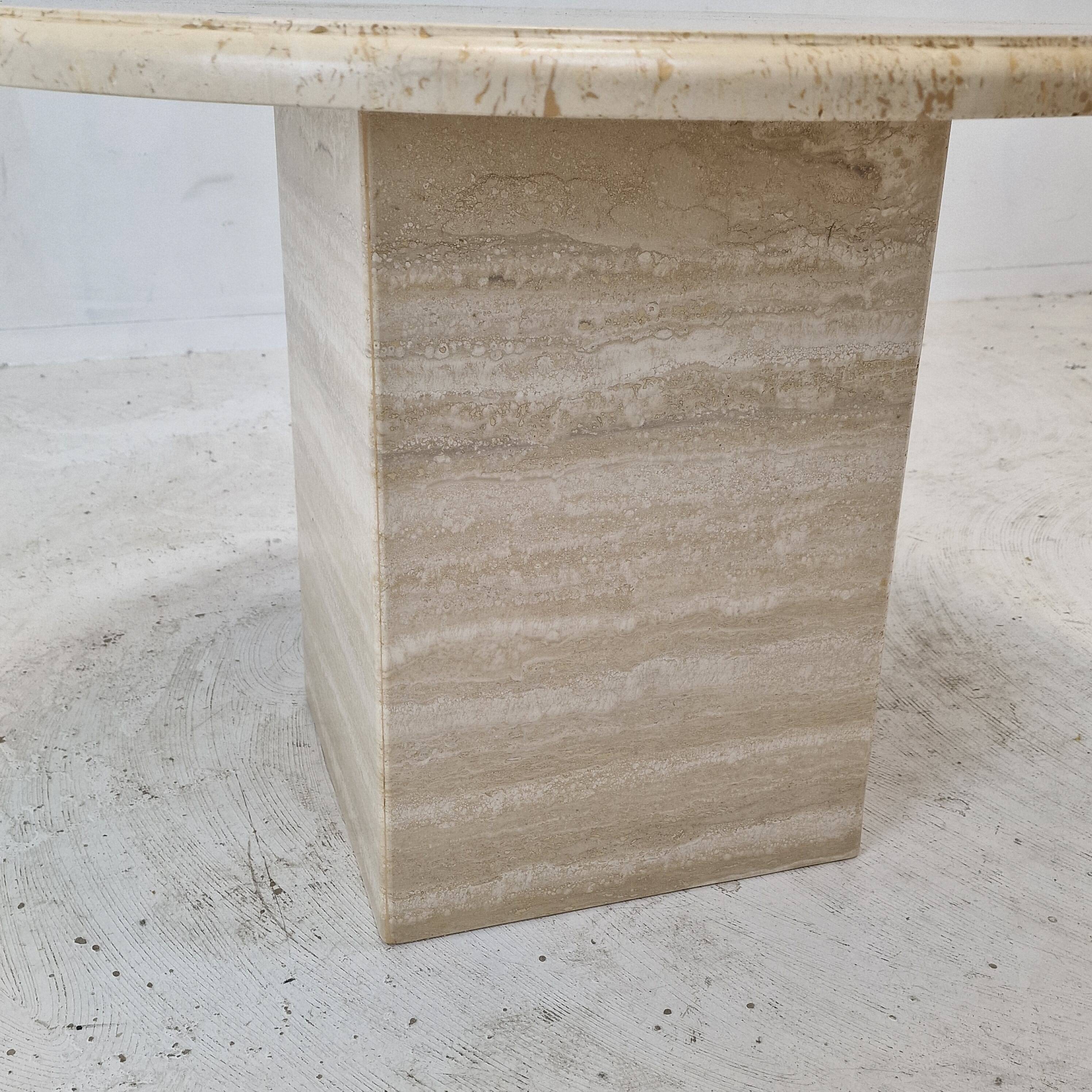 Italian Round Coffee or Side Table in Travertine, 1980s