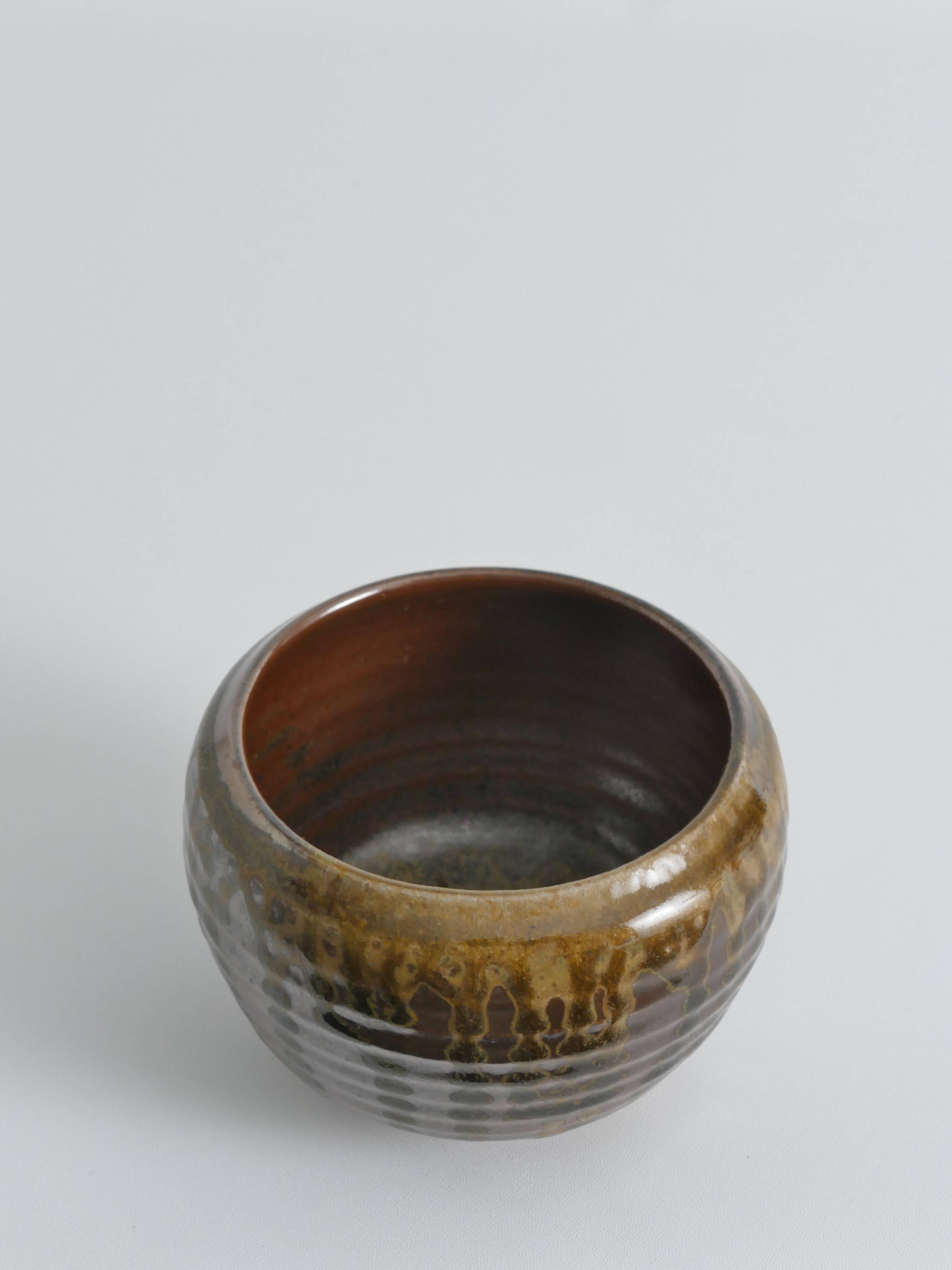 Midcentury-Modern Stoneware Bowl Dripping Motif in the Style of Margaret Rey