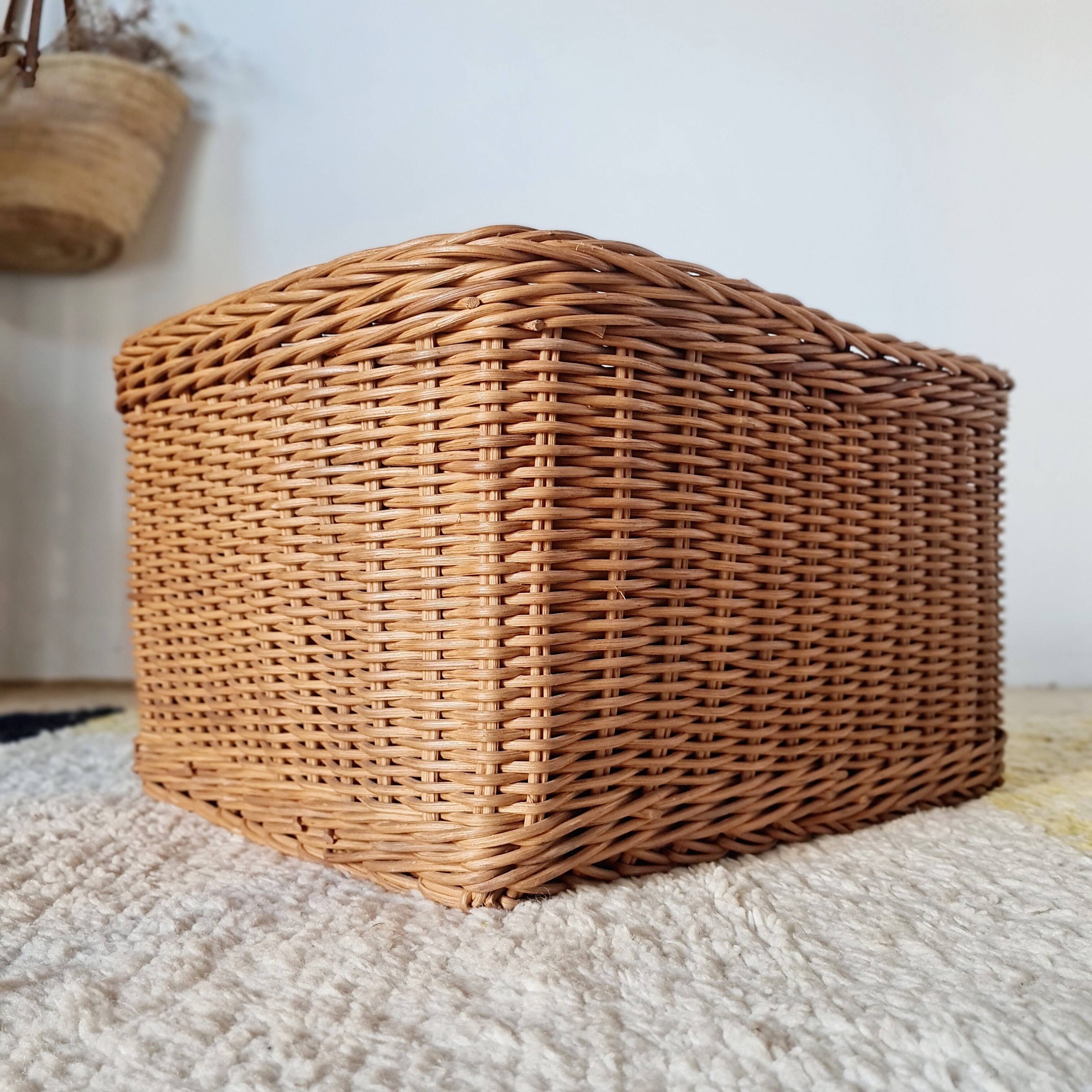 Pair of wicker baskets - wicker planters