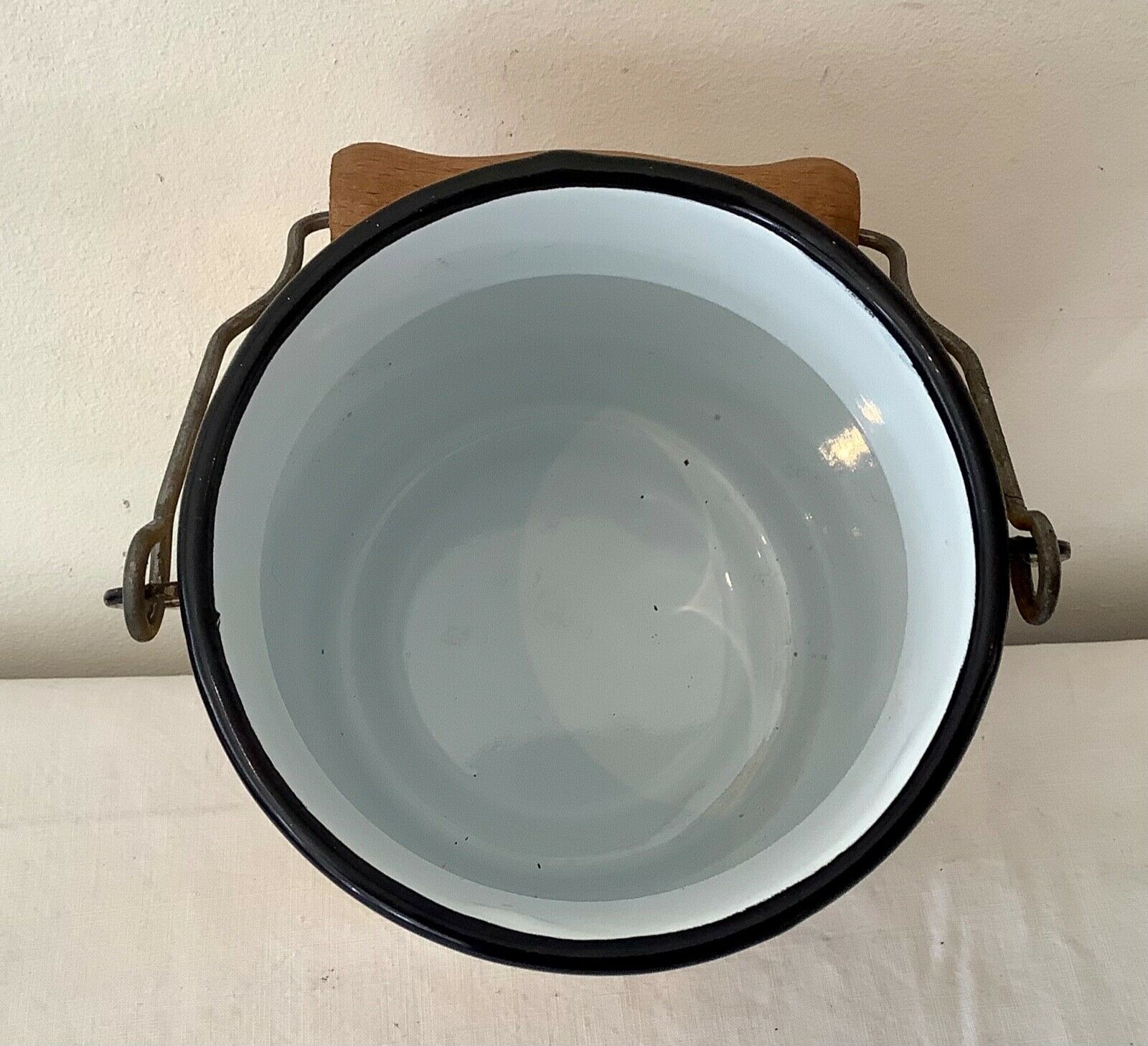 Vintage 1950 yellow enamelled milk pot