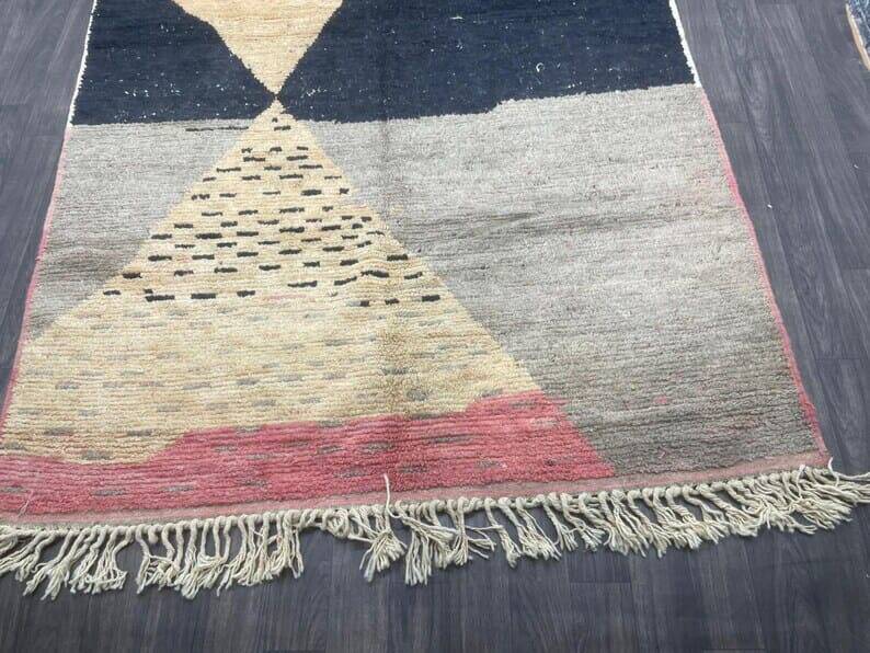Traditional handmade pure wool Berber rug size 150 x 250 cm