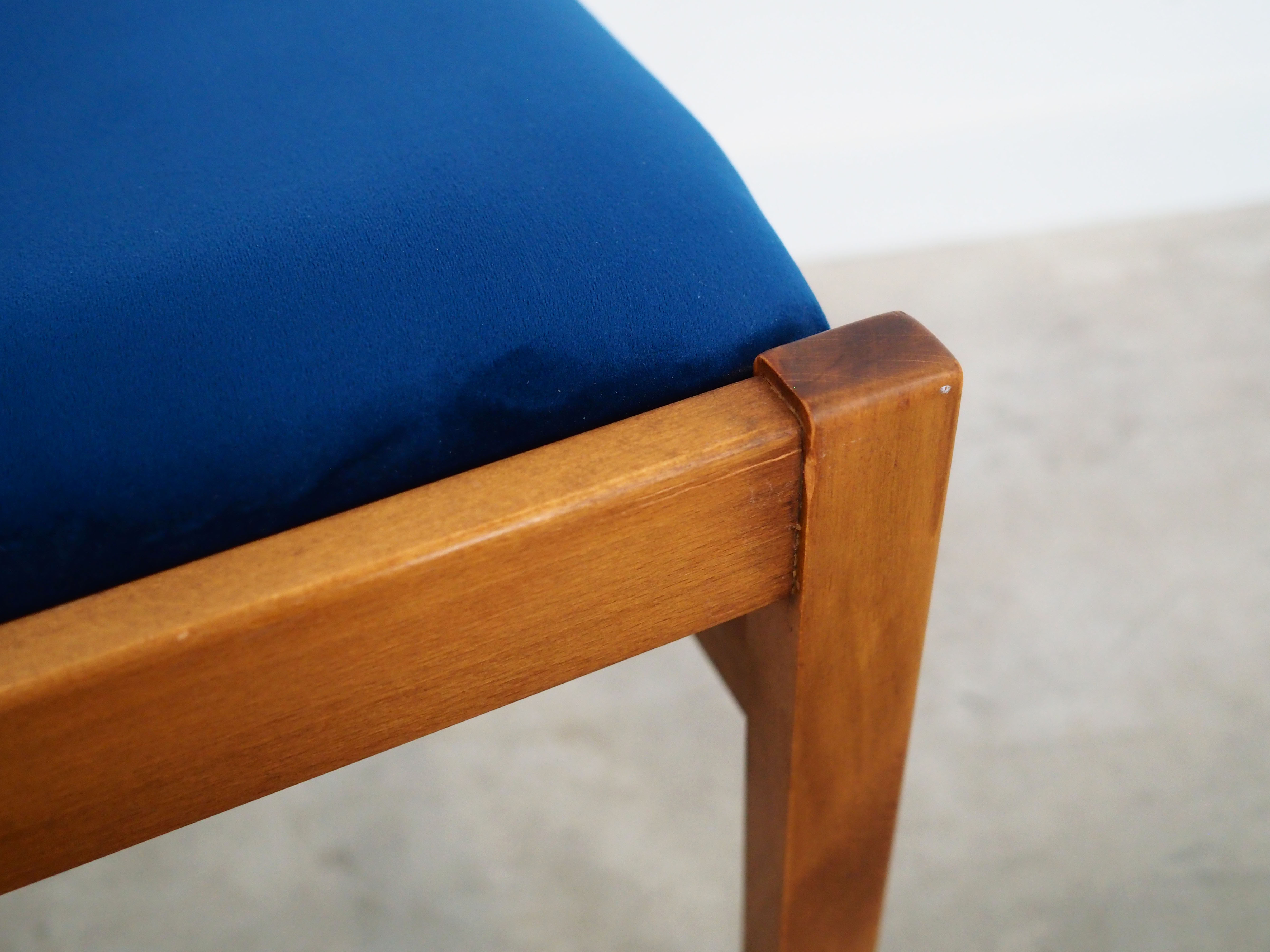 Set of two beech chairs, Danish design, 70s, made in Denmark