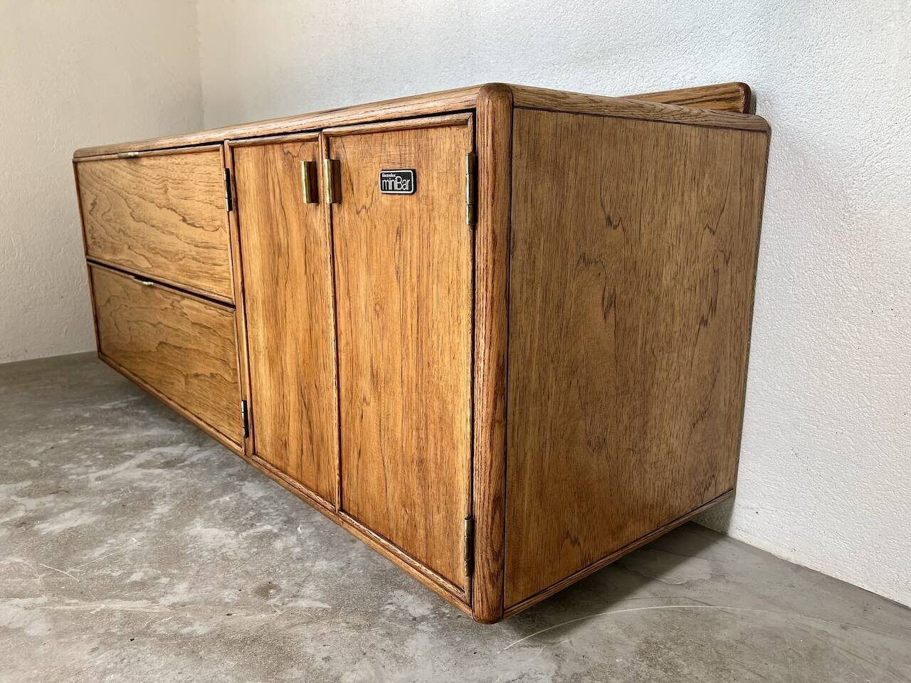 English mini-bar sideboard, 70s