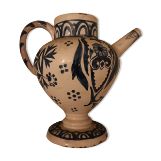 Chevrette in earthenware eighteenth