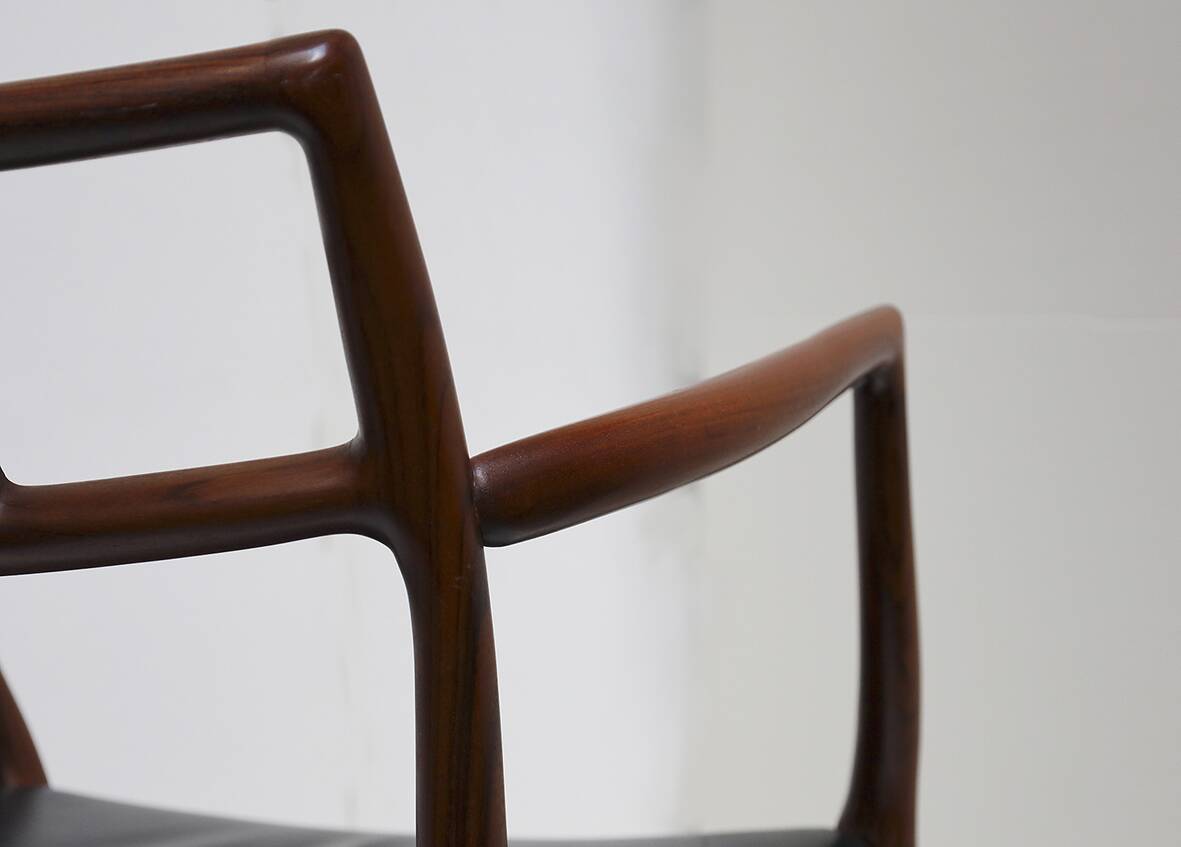 Model 64 armchair Scandinavian design Niels Otto MOLLER