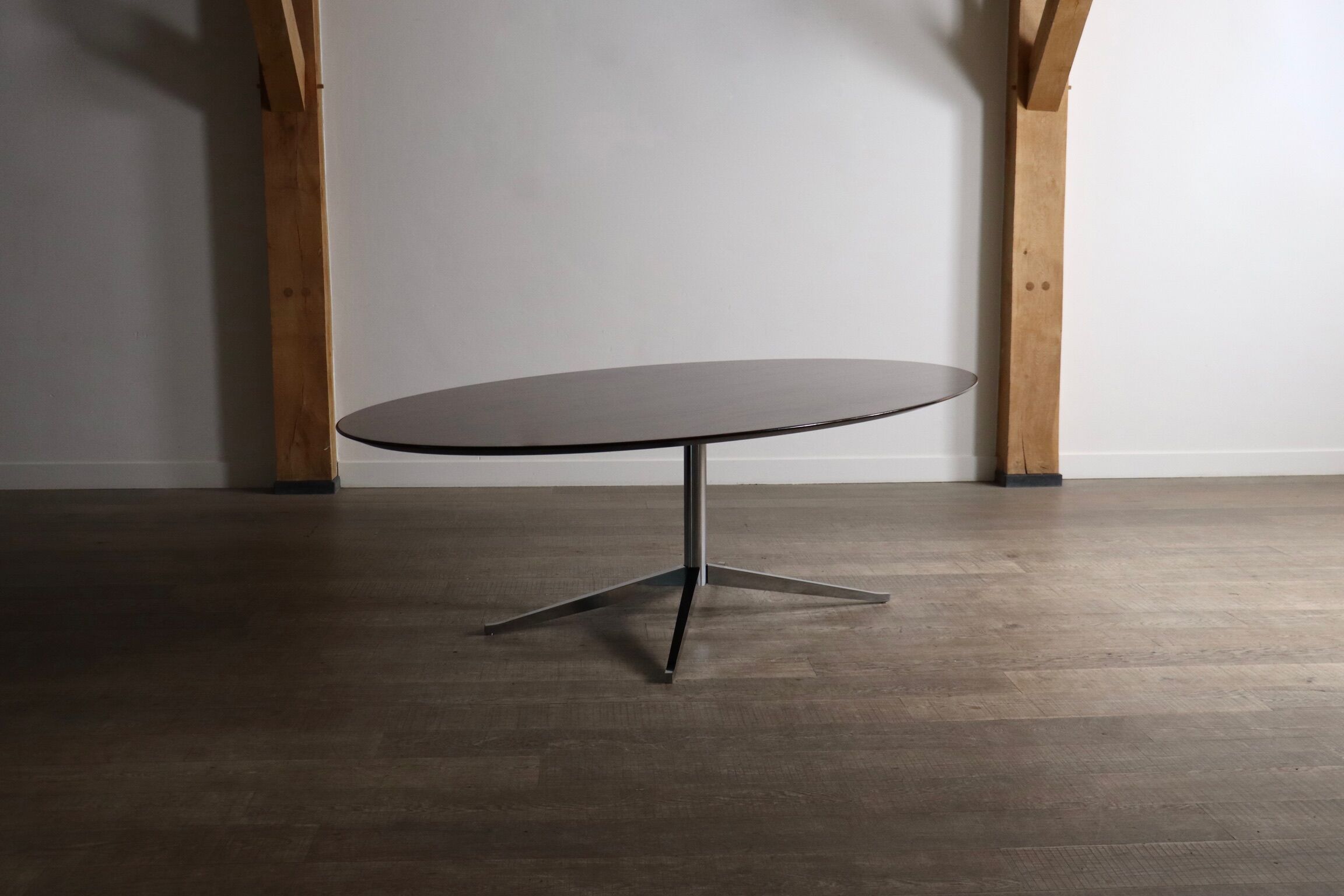 Florence Knoll large dining table in walnut, 1960s