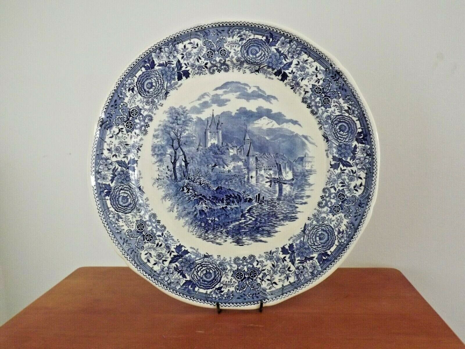 Vintage villiroy & boch burgenland serving plate in blue and white