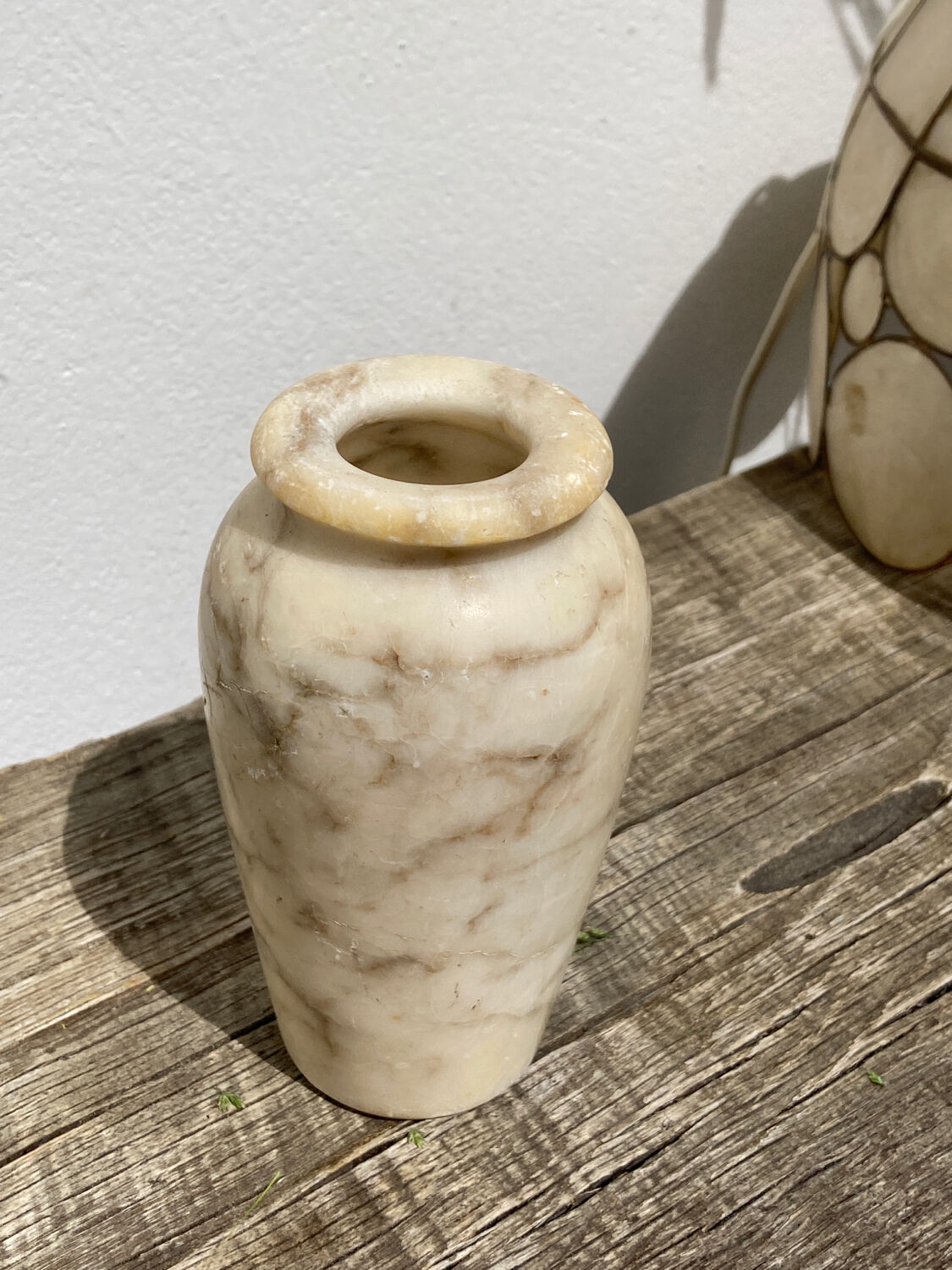 Onyx vase veins white marble beige art deco
