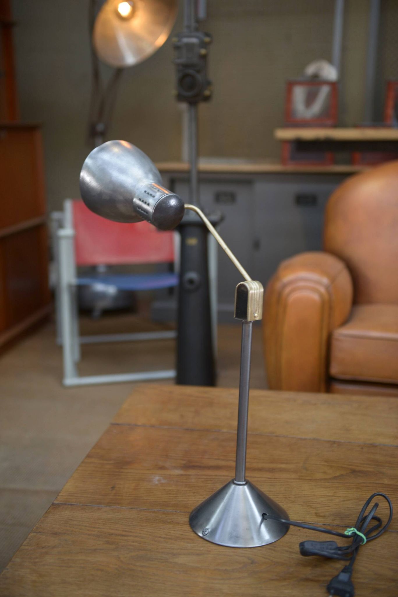 JUMO lamp model 800s by Yves Jujeau, Pierre and André Mounique 1950