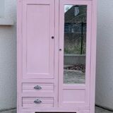 Parisian hotel wardrobe 1930