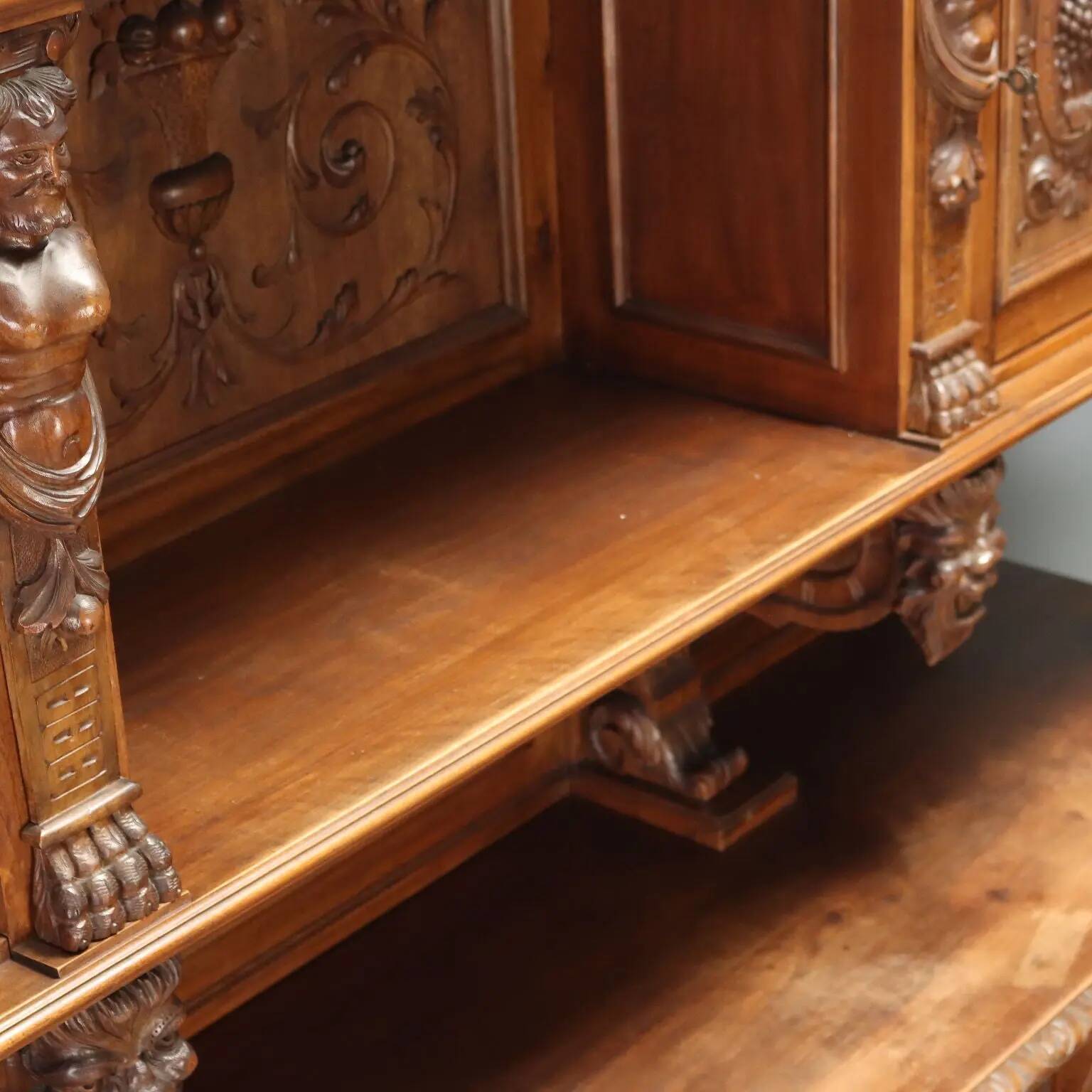 Neo-baroque antique walnut buffet, Italy, 19th century