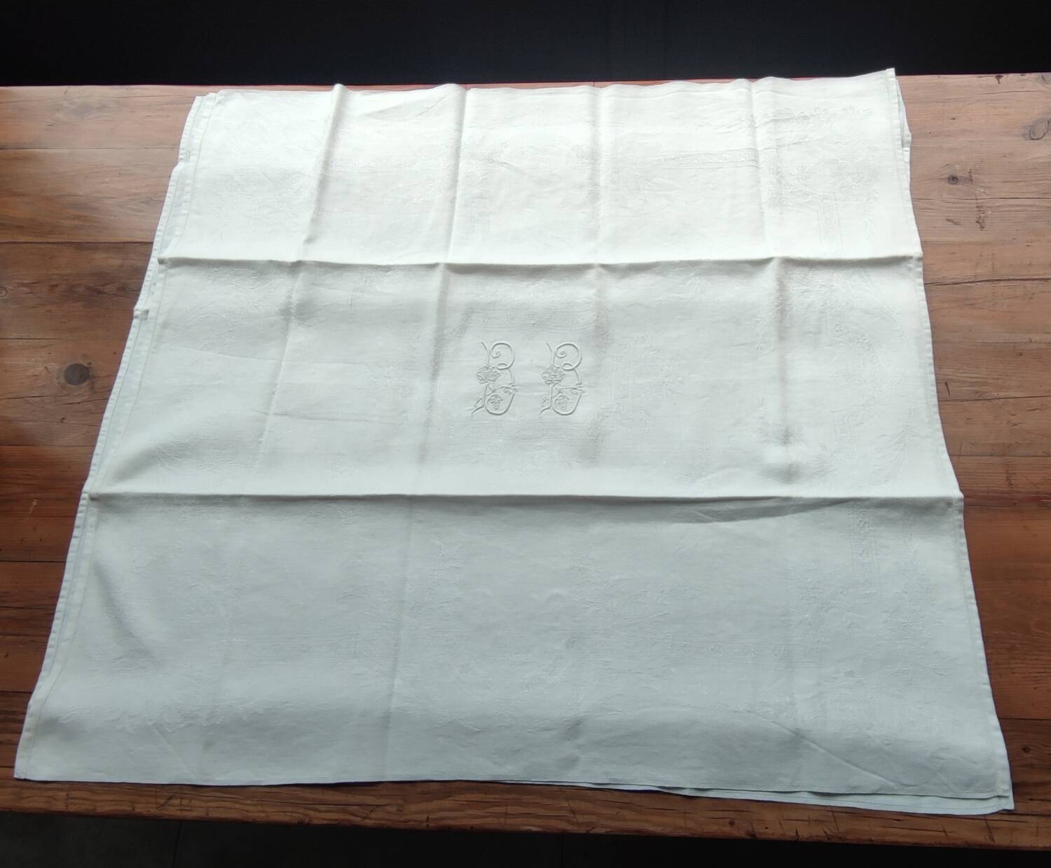12 old BB monogram table napkins