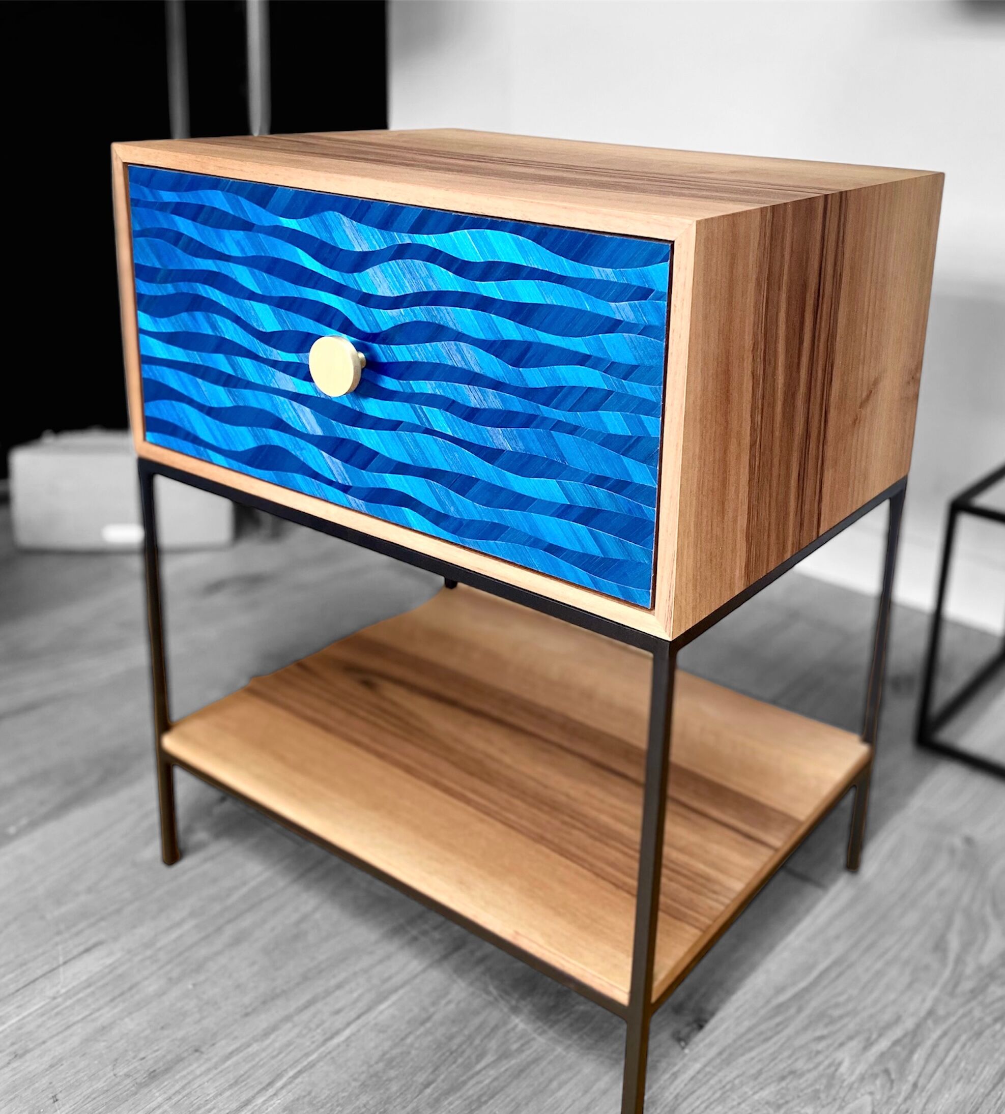 Ocean bedside