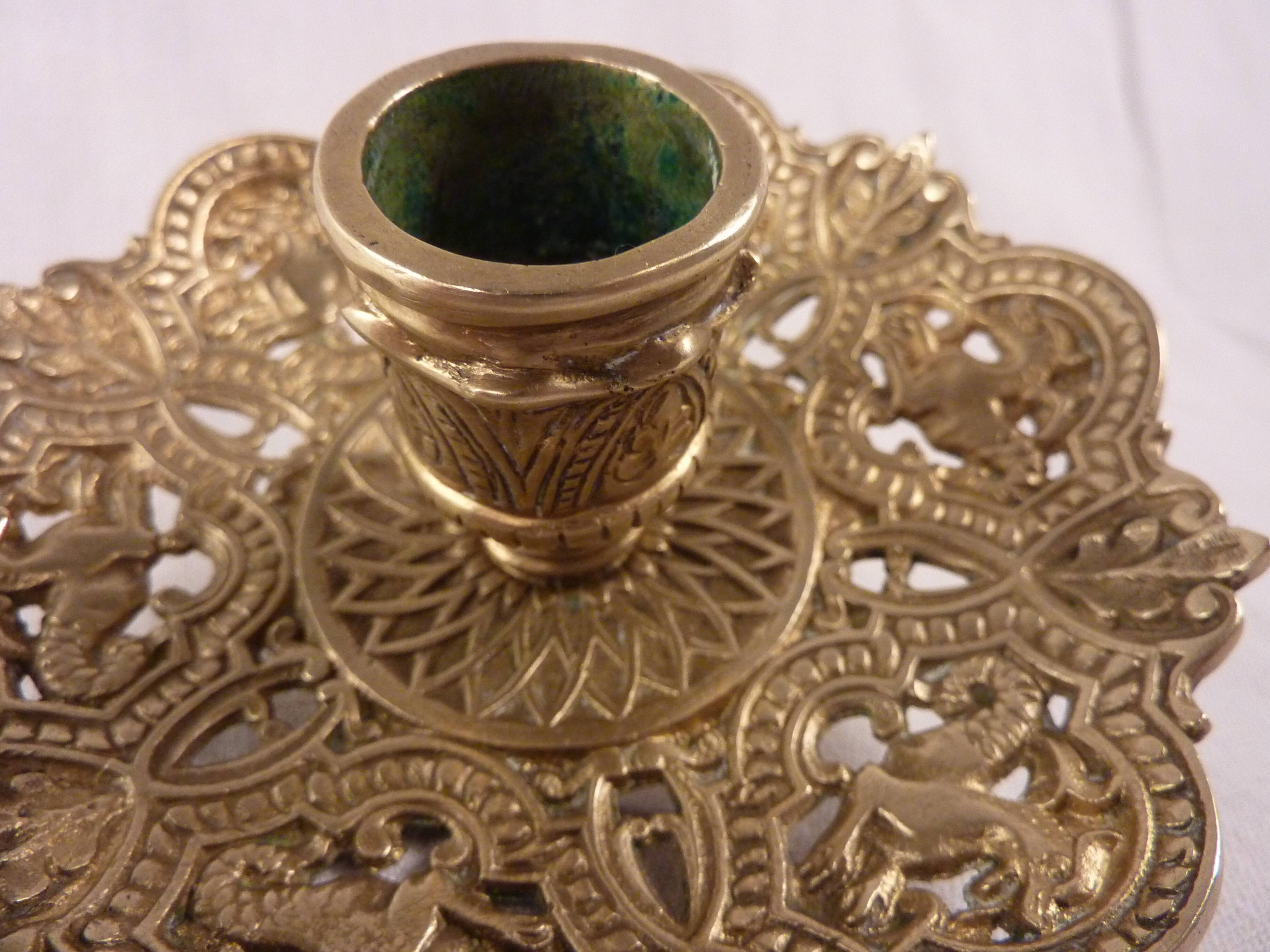 Hand boougeoir, cellar rat, openwork bronze