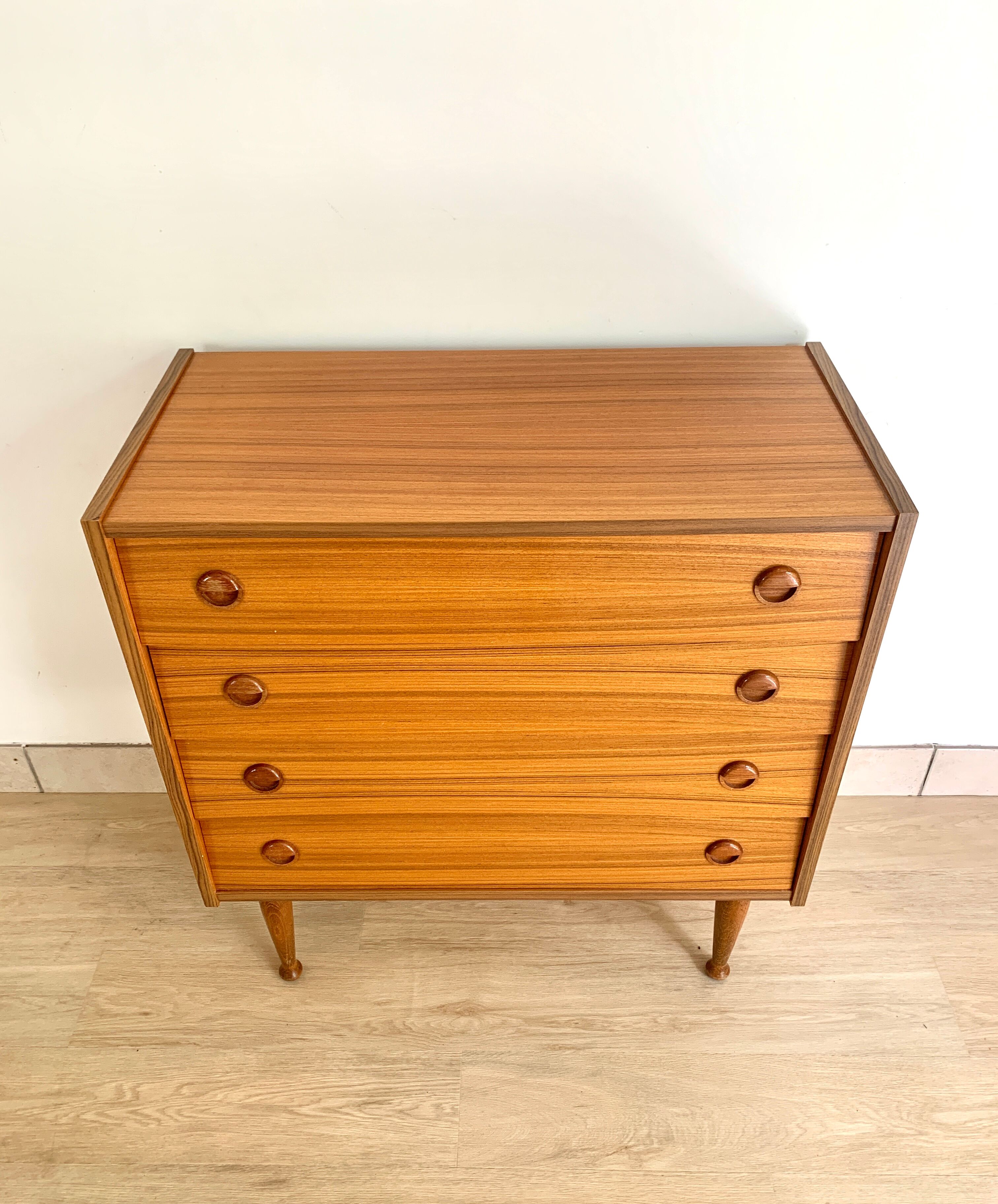 Teak chest of drawers 60s