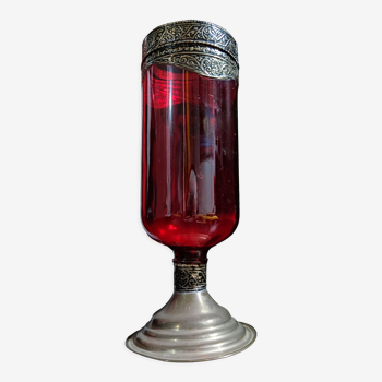 Hand-engraved red photophore glass candle holder