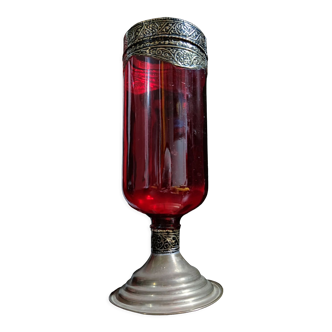 Hand-engraved red photophore glass candle holder