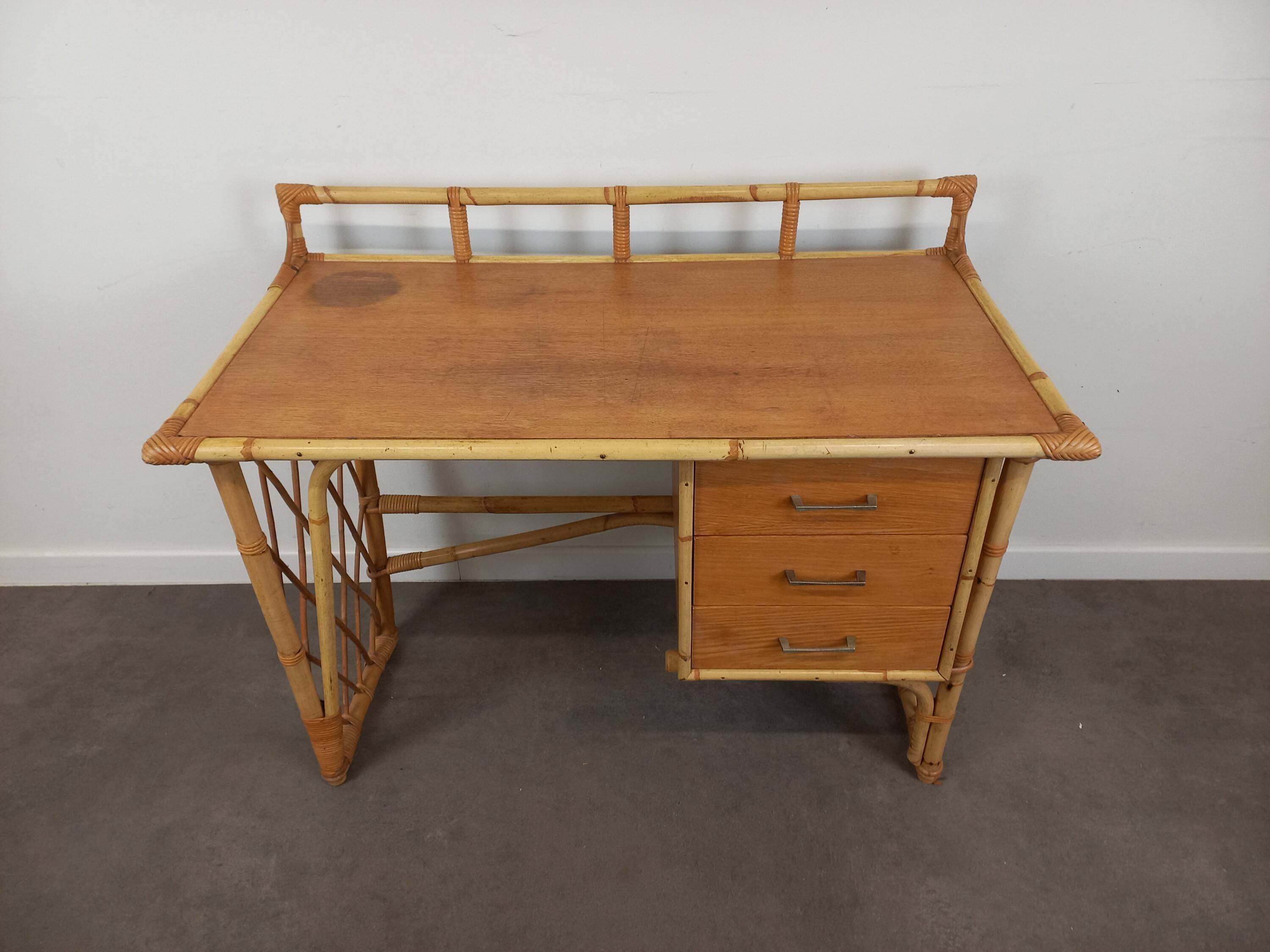 Desk and its rattan chair
