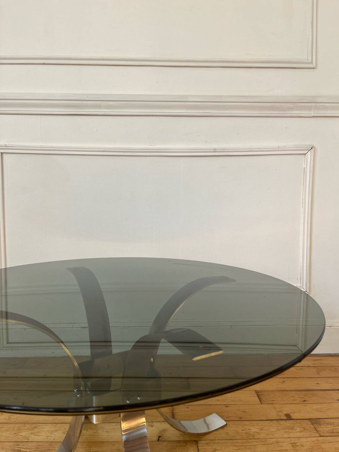 Round smoked glass coffee table from the 70s