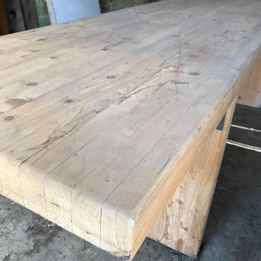 1970 table in pine wood sun