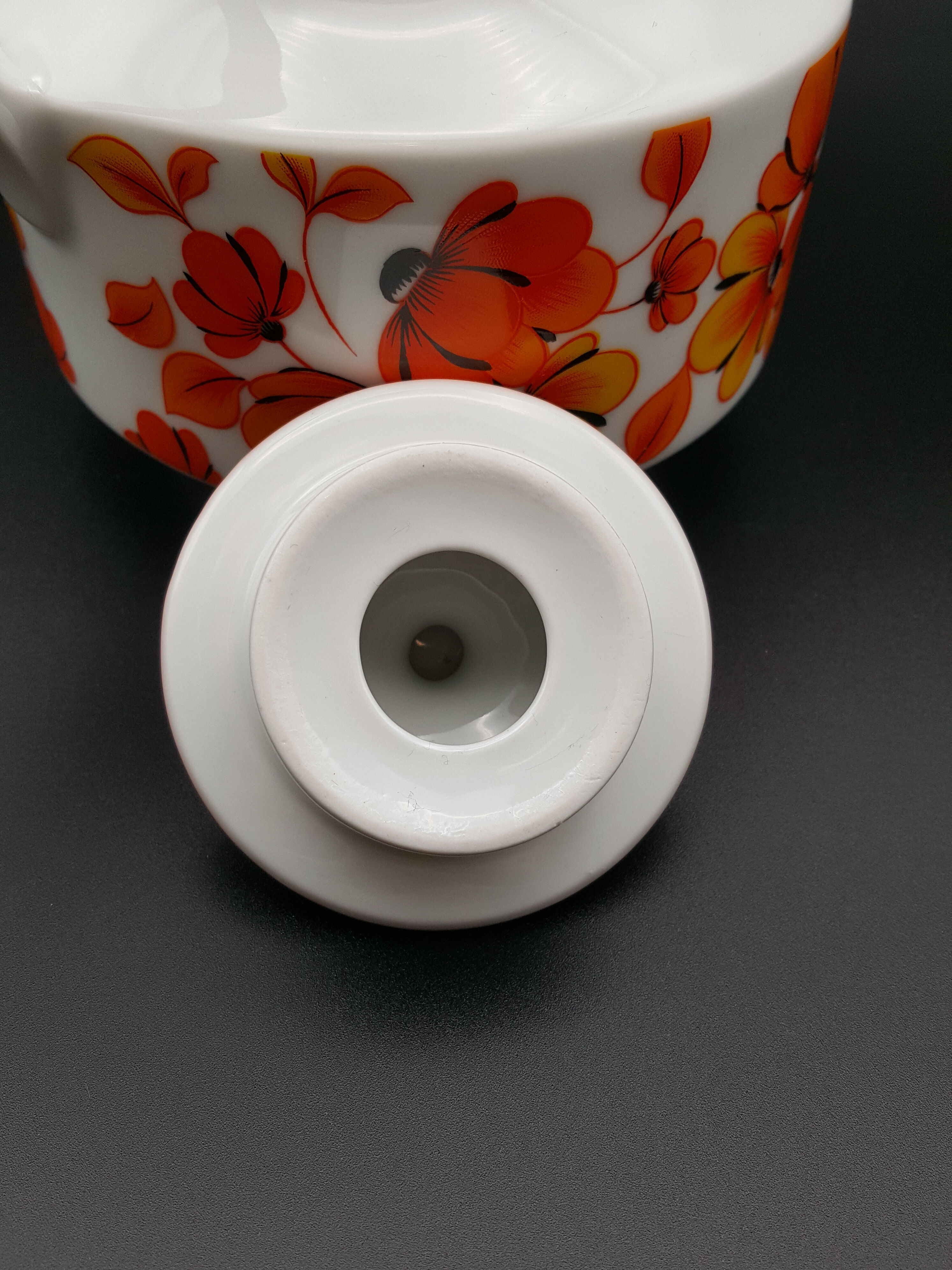 Winterling Bavaria porcelain teapot 70s