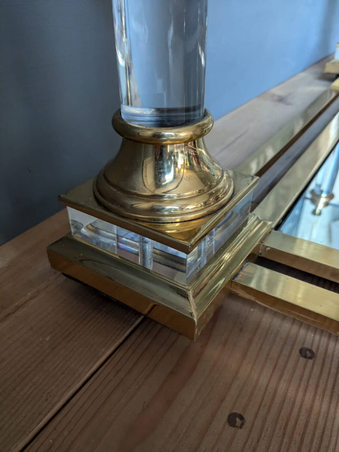Designer coffee table in plexiglass and brass from the 70s DLG Maison Charles