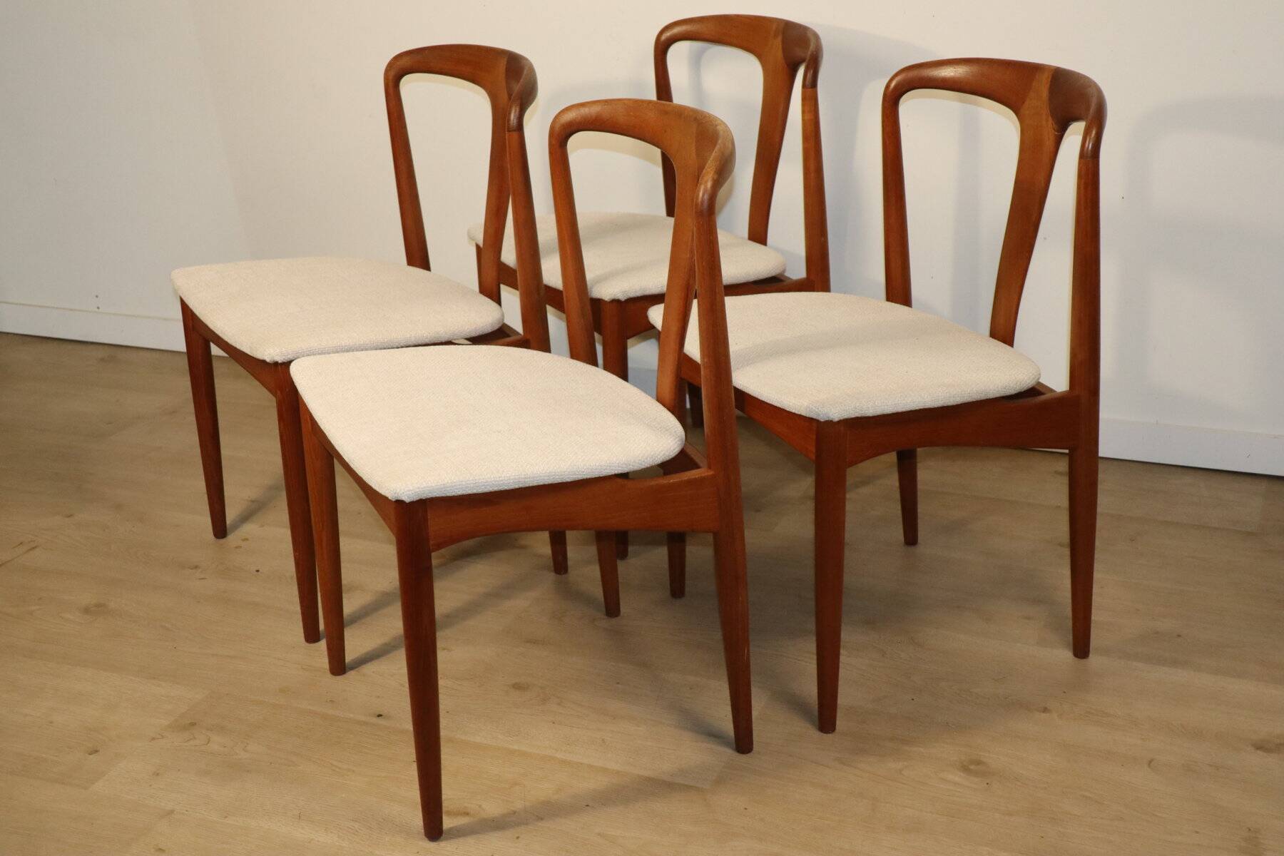 Set of 4 “Juliane” chairs by Johannes Andersen – 1960s