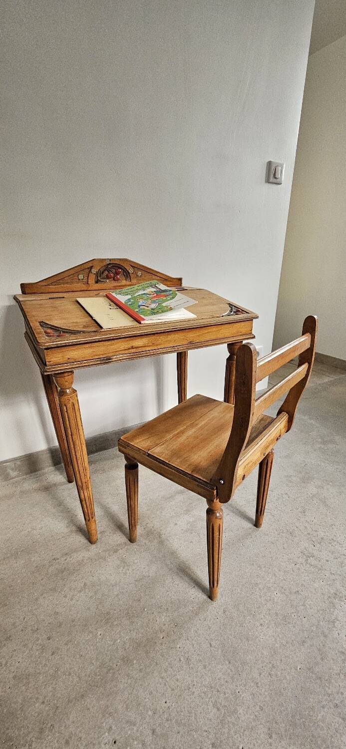 Ensemble pupitre d'écolier et sa chaise vintage