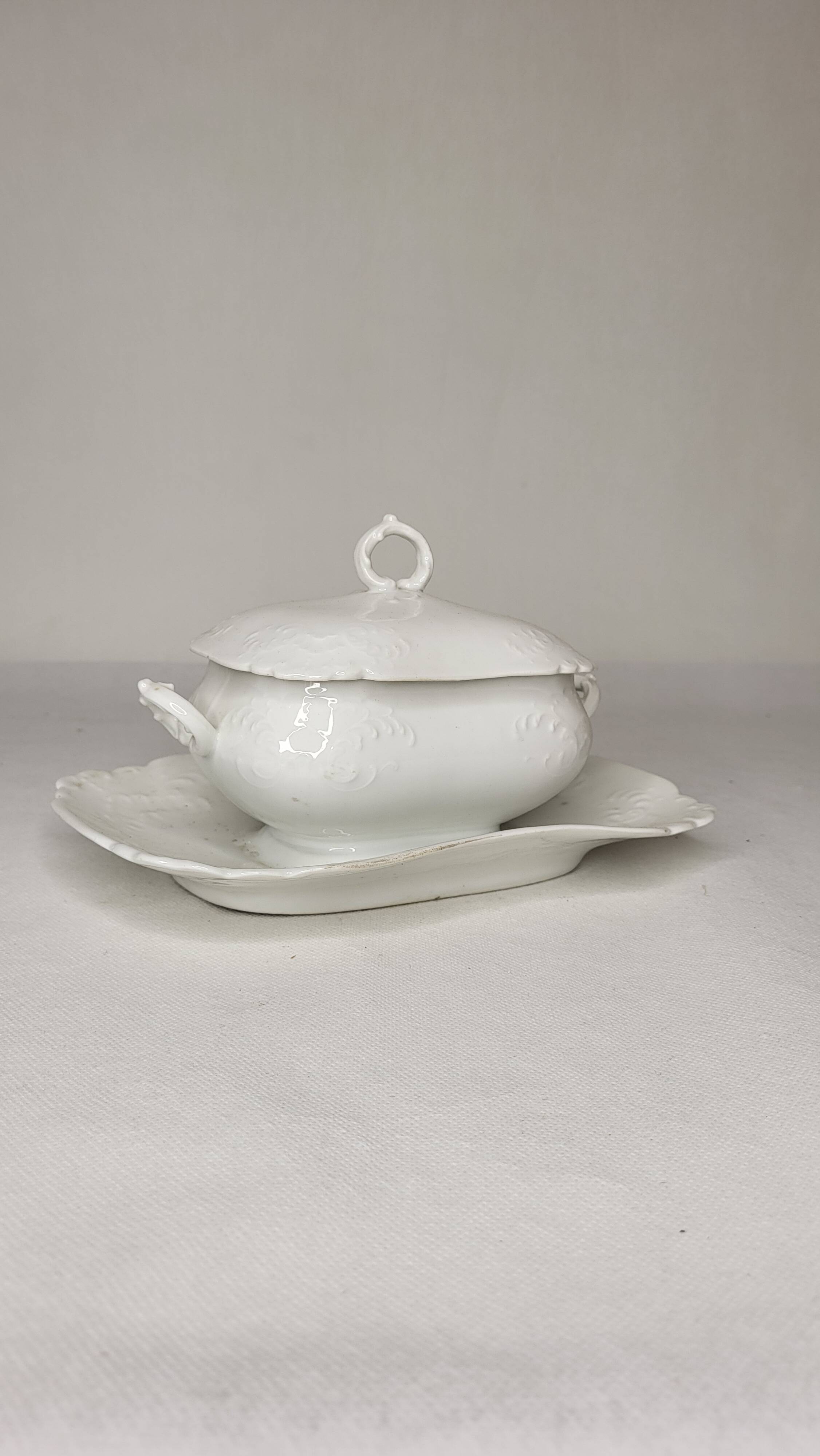19th century Limoges Pouyat porcelain gravy boat