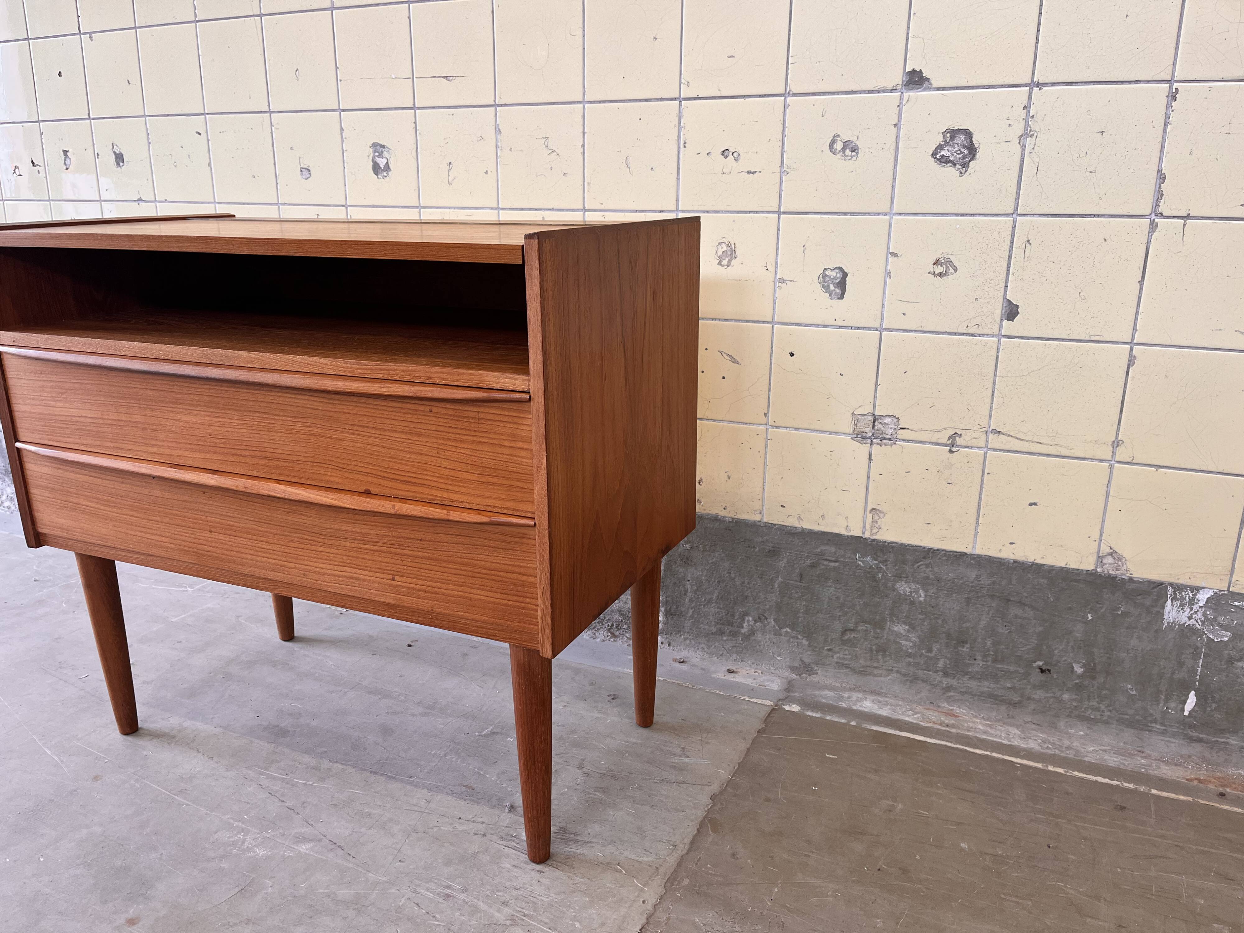 Mirror cabinet by Tylvad Hansen